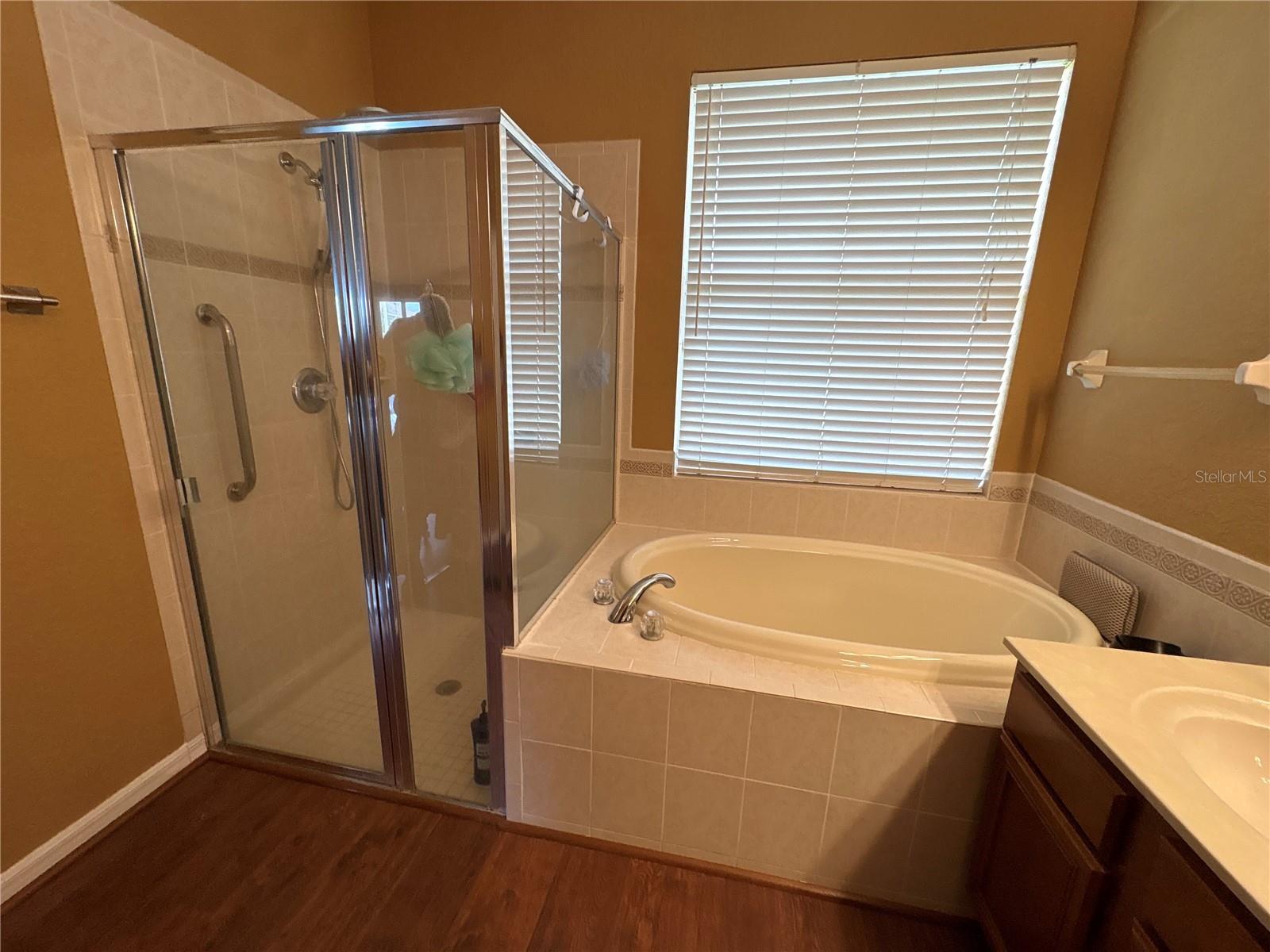10761 BANFIELD DR — photo 32