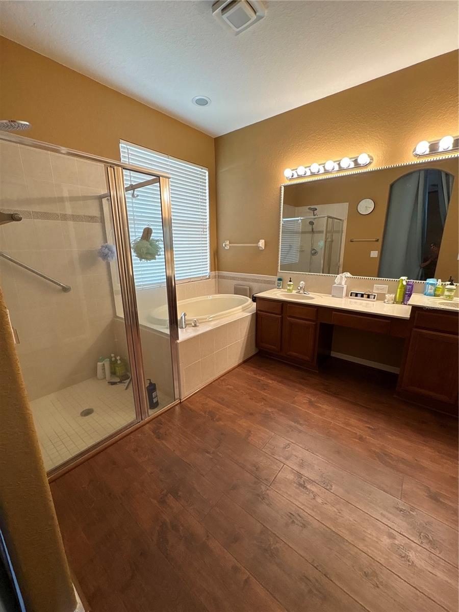 10761 BANFIELD DR — photo 31