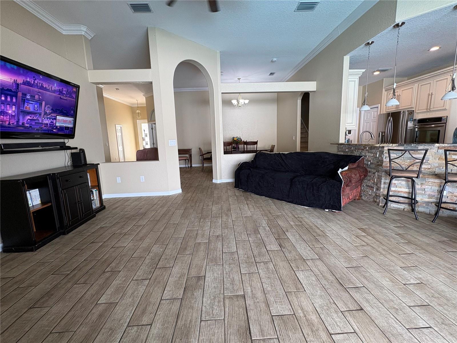 10761 BANFIELD DR — photo 11