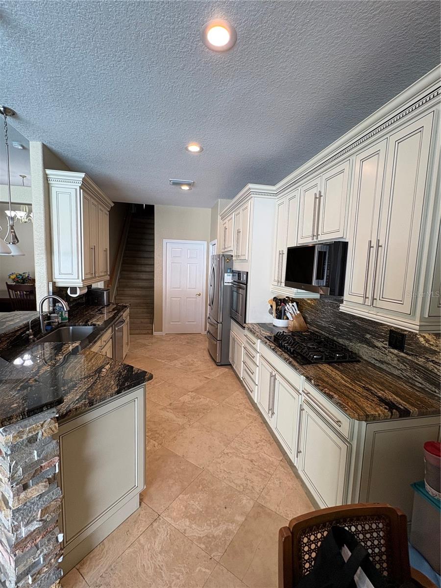 10761 BANFIELD DR — photo 17