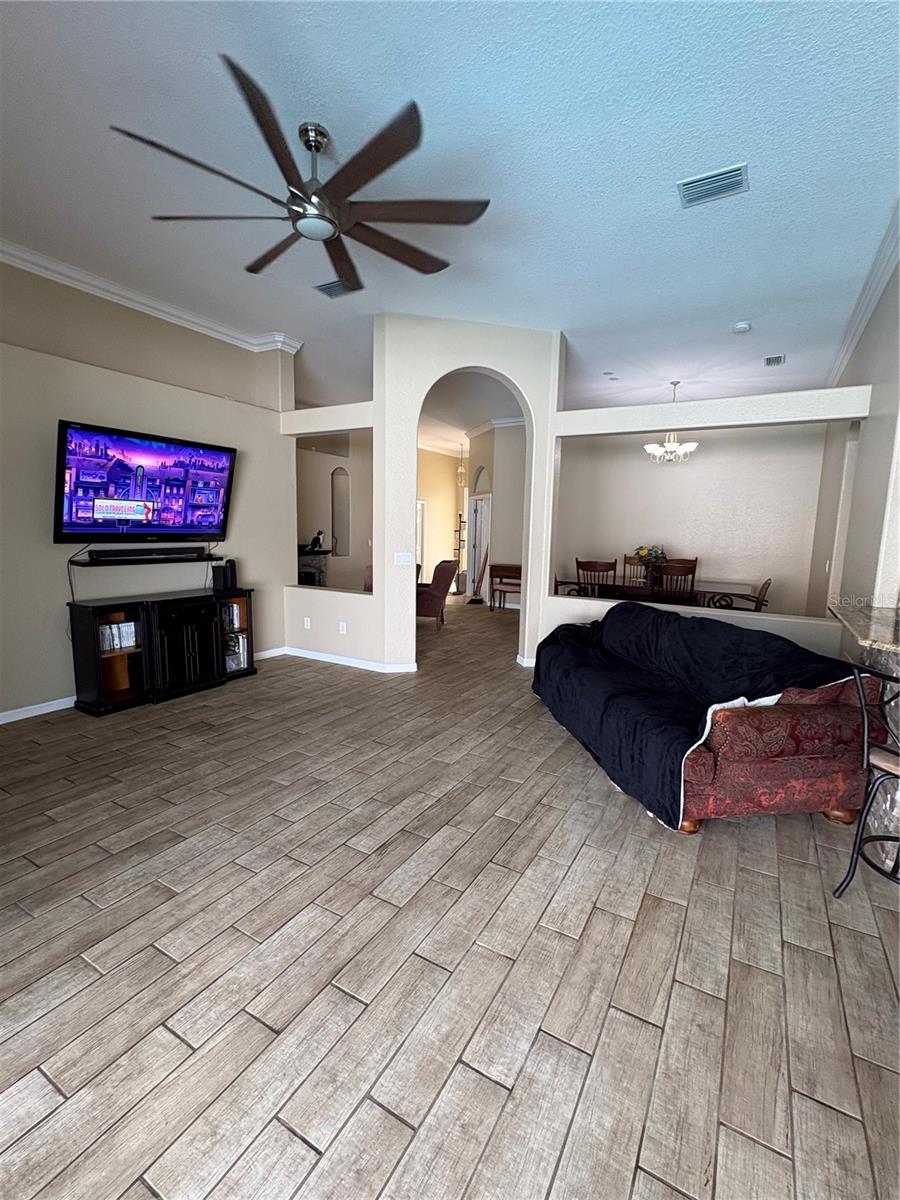 10761 BANFIELD DR — photo 12