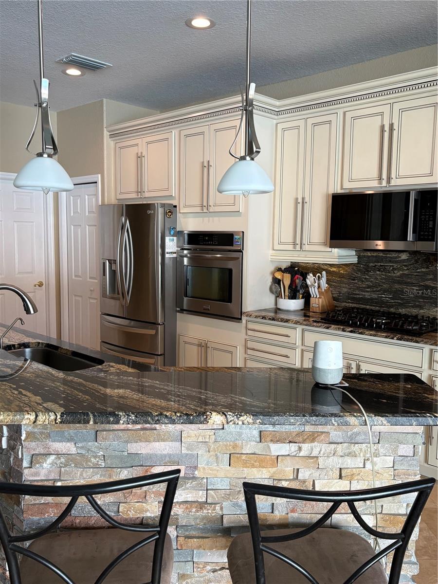 10761 BANFIELD DR — photo 20