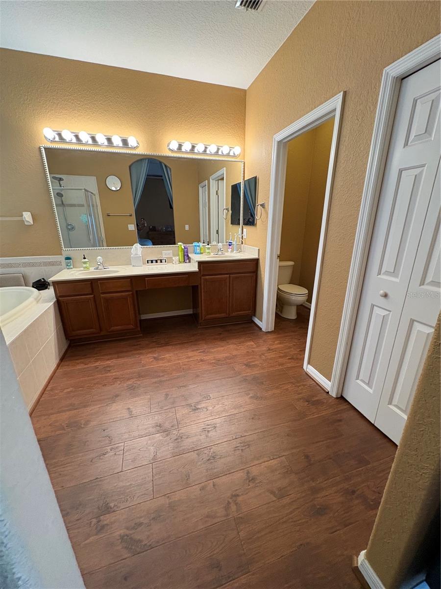 10761 BANFIELD DR — photo 30