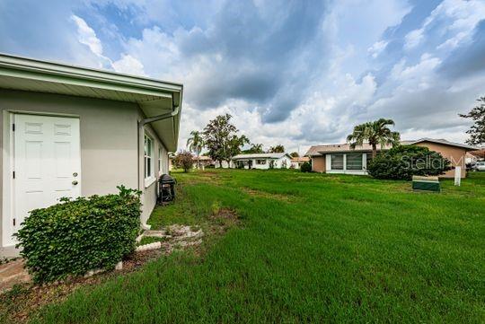 4577 GREAT LAKES DR S #1 — photo 36