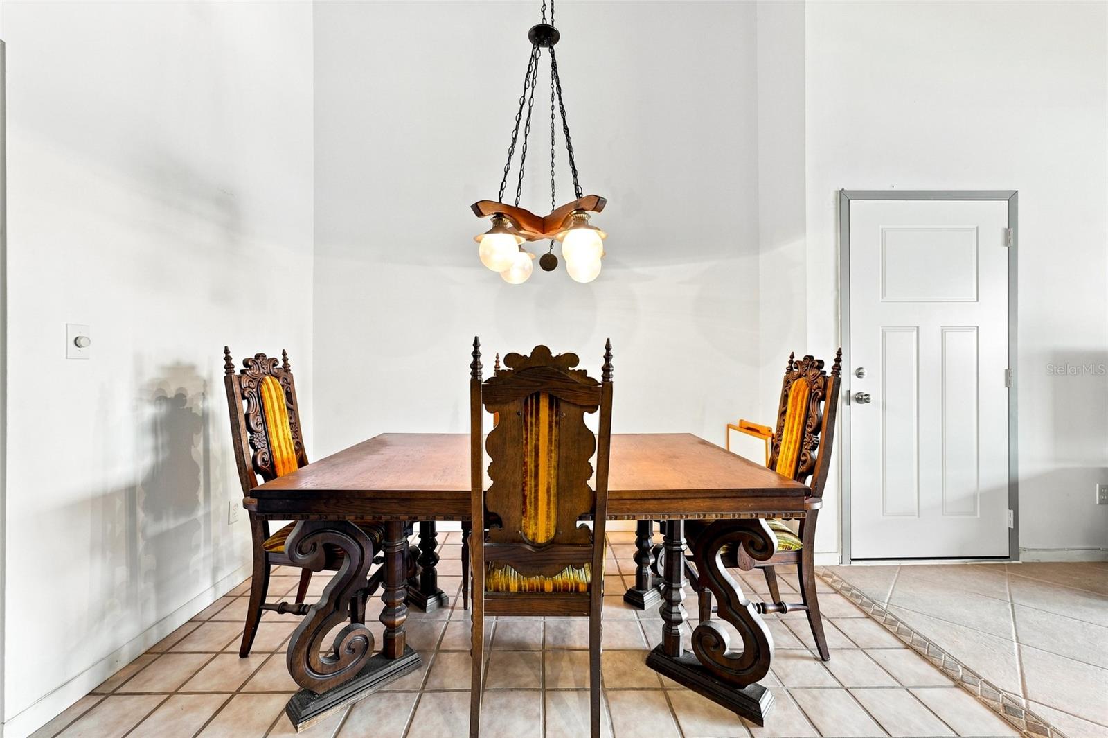 501 PLAZA SEVILLE CT #2 — photo 9