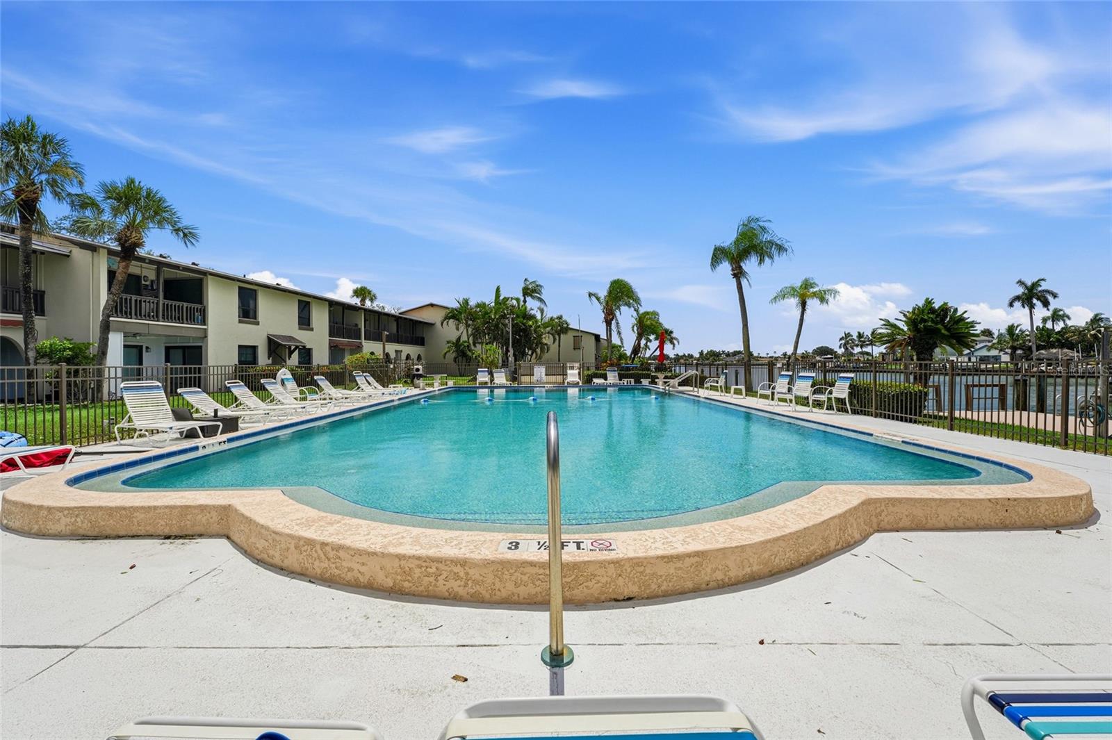 501 PLAZA SEVILLE CT #2 — photo 33