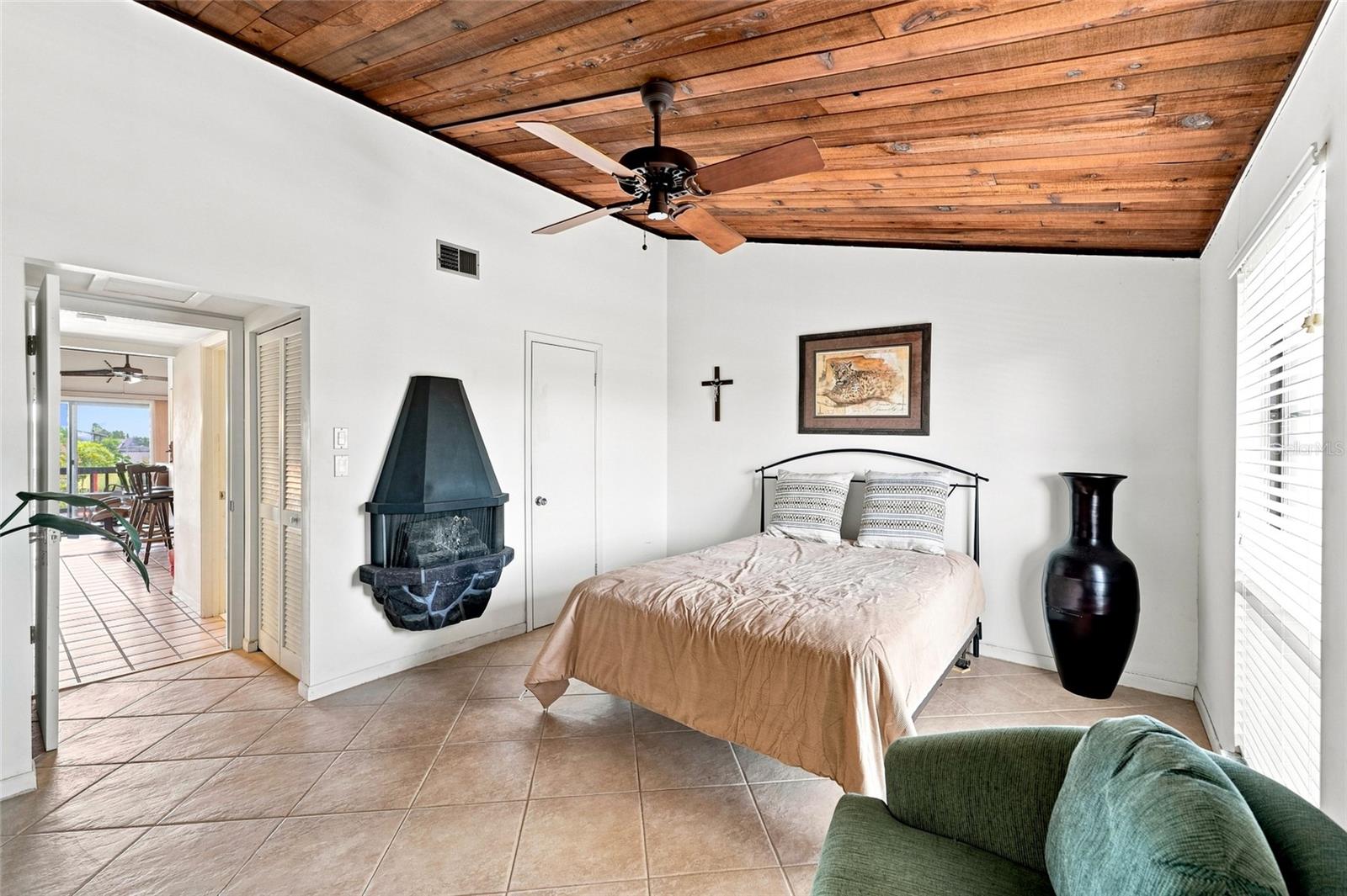 501 PLAZA SEVILLE CT #2 — photo 18