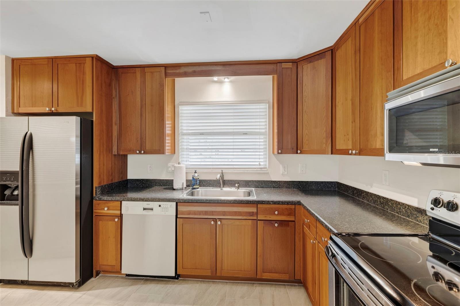 2700 BAYSHORE BLVD #512 — photo 3