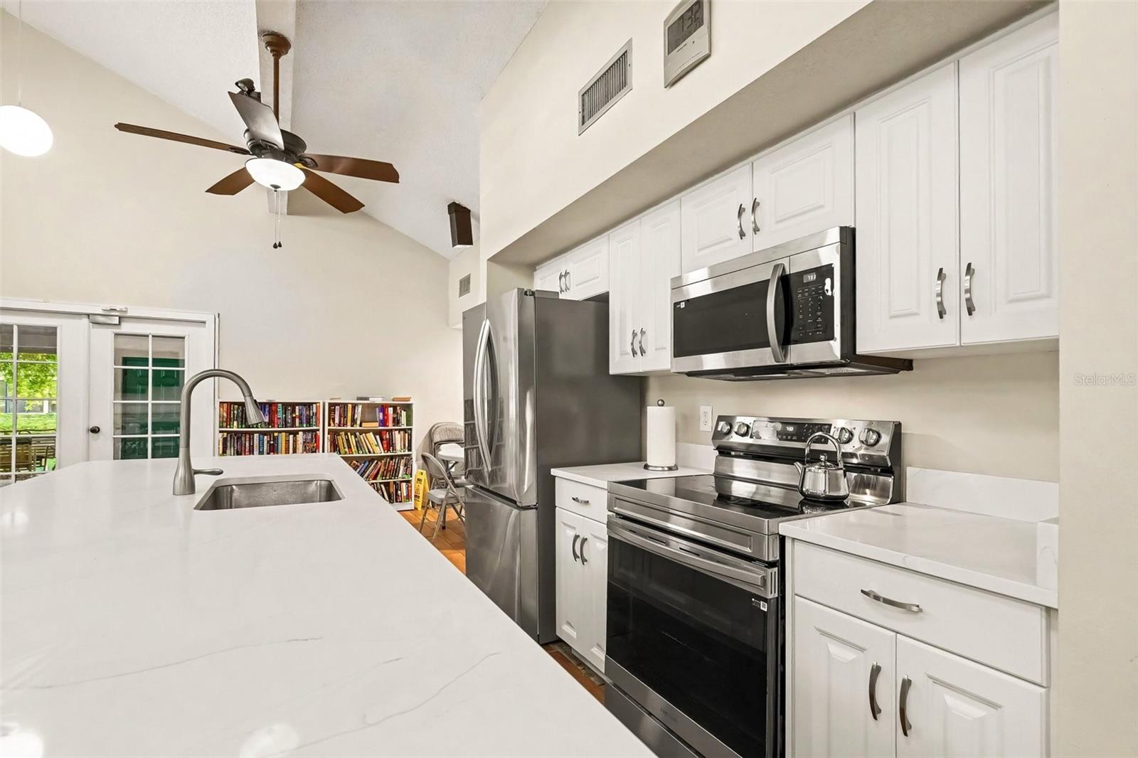 5652 ASHTON LAKE DR #5652 — photo 42