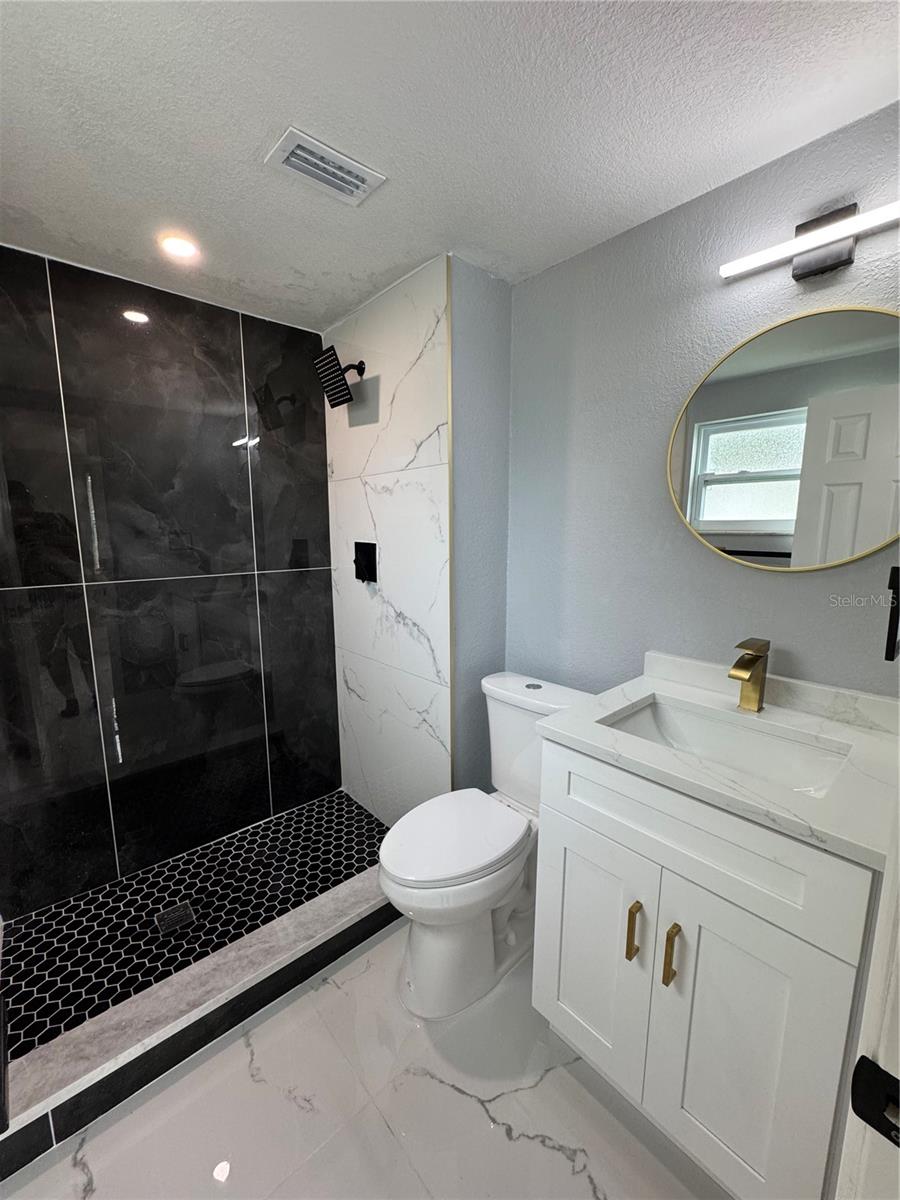 6205 WESTPORT DR — photo 10