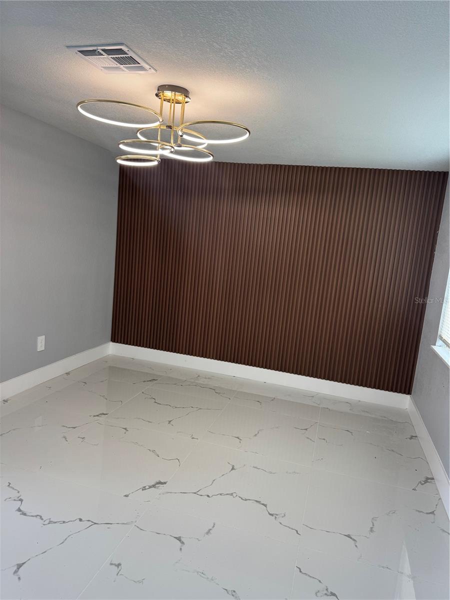 6205 WESTPORT DR — photo 3