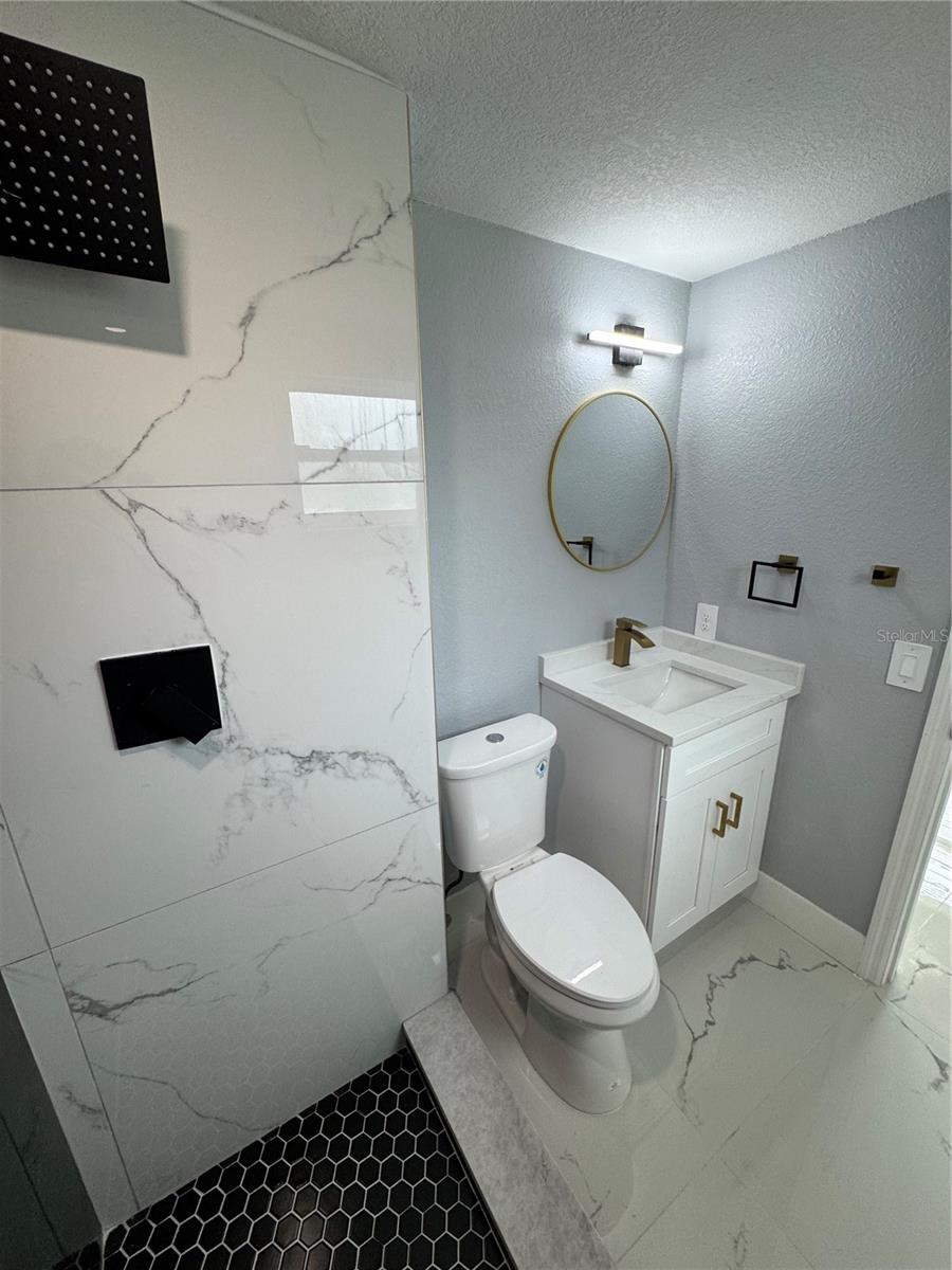 6205 WESTPORT DR — photo 11