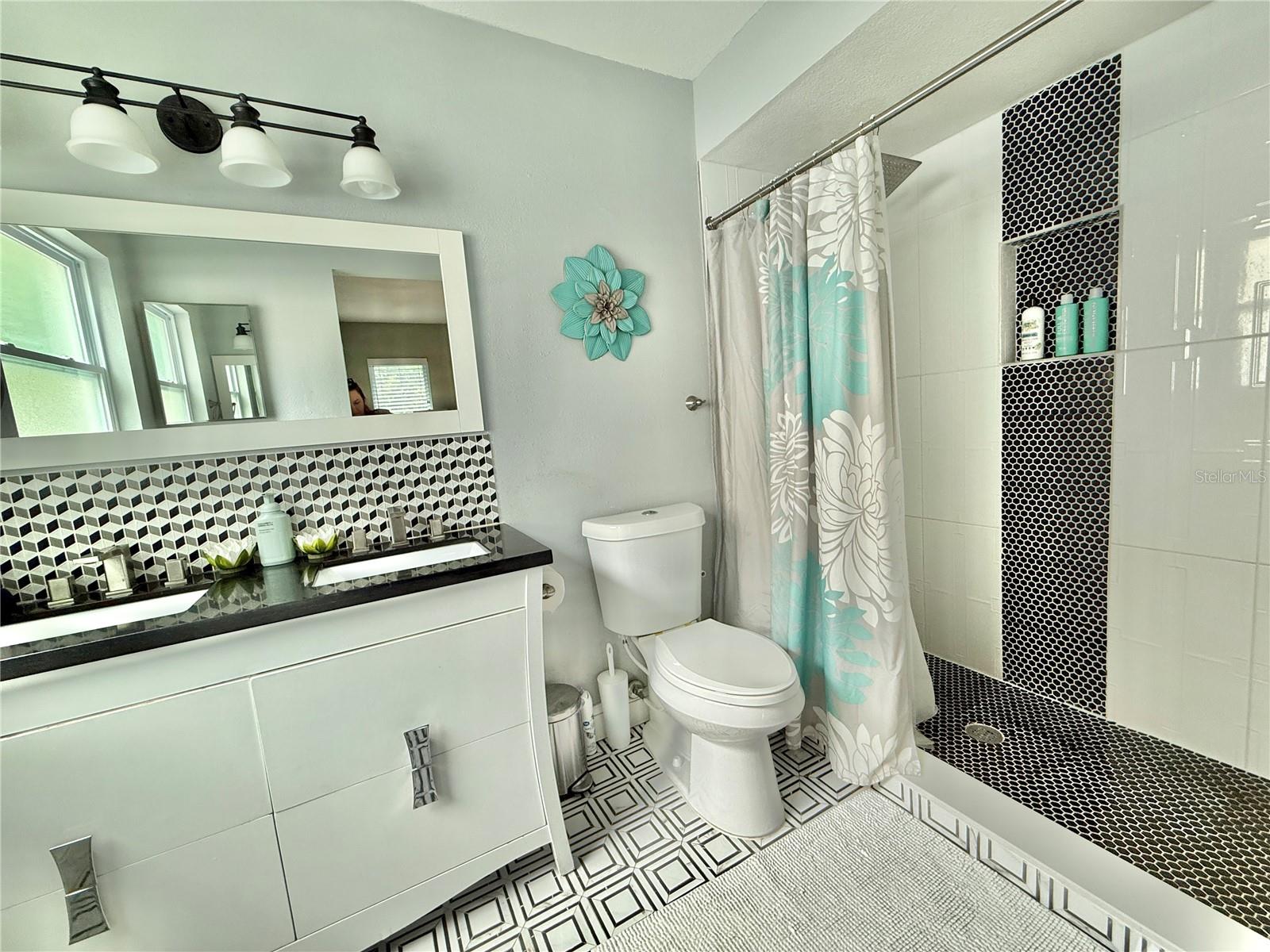 1237 LOTUS PATH — photo 21