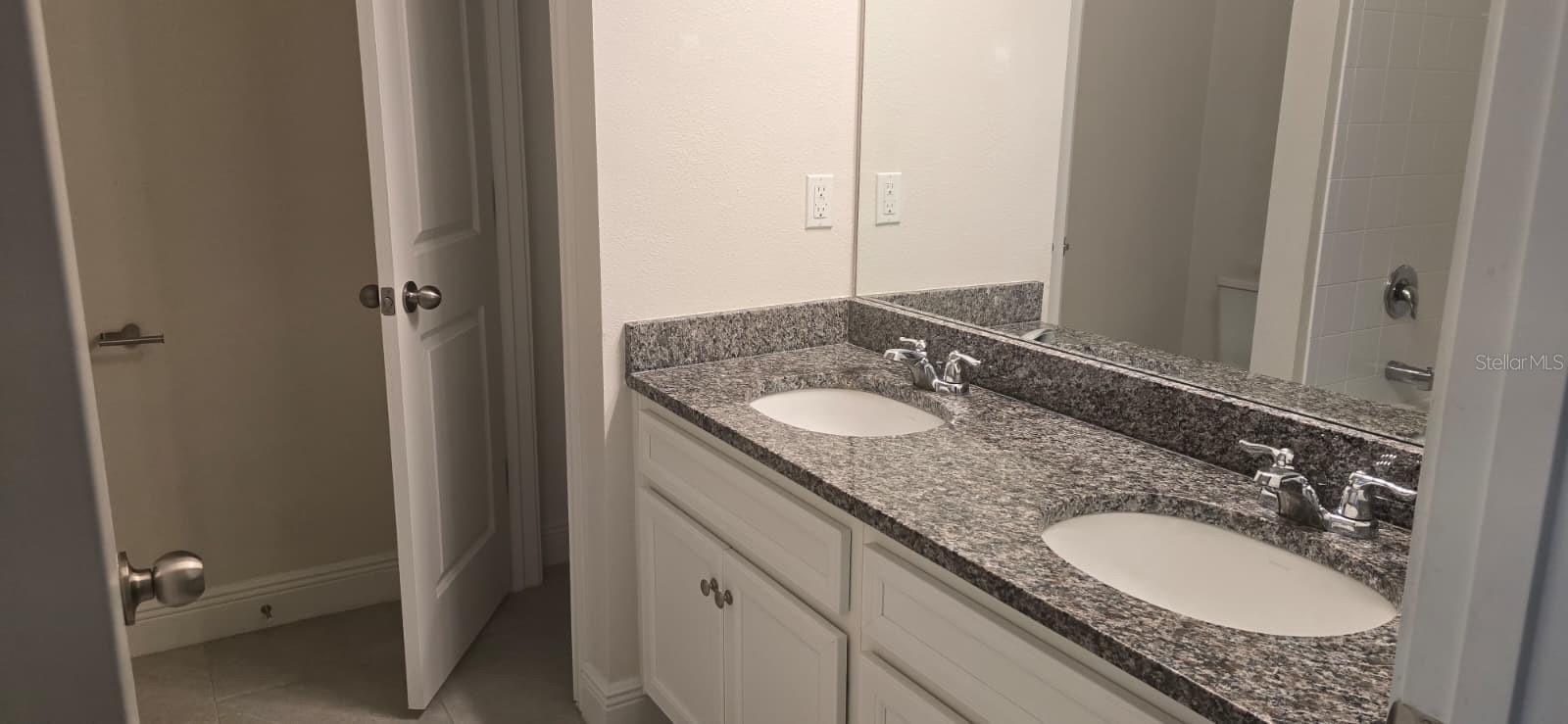 14234 DAMSELFLY DR — photo 31