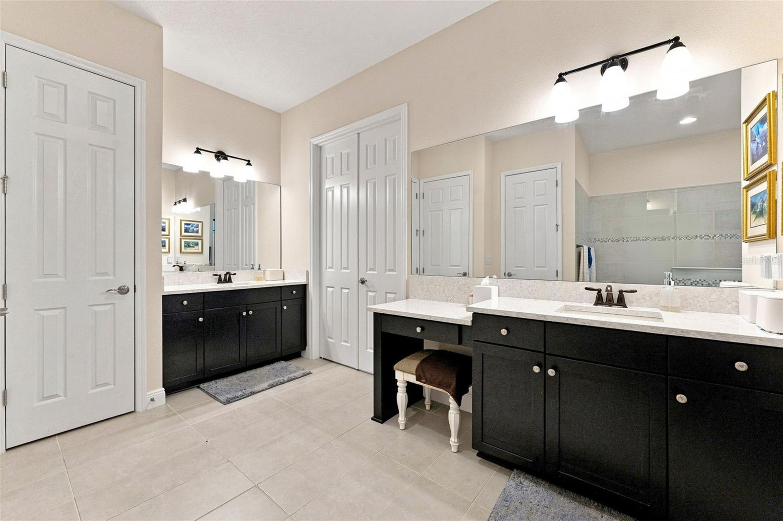10370 MEADOWRUN DR — photo 25