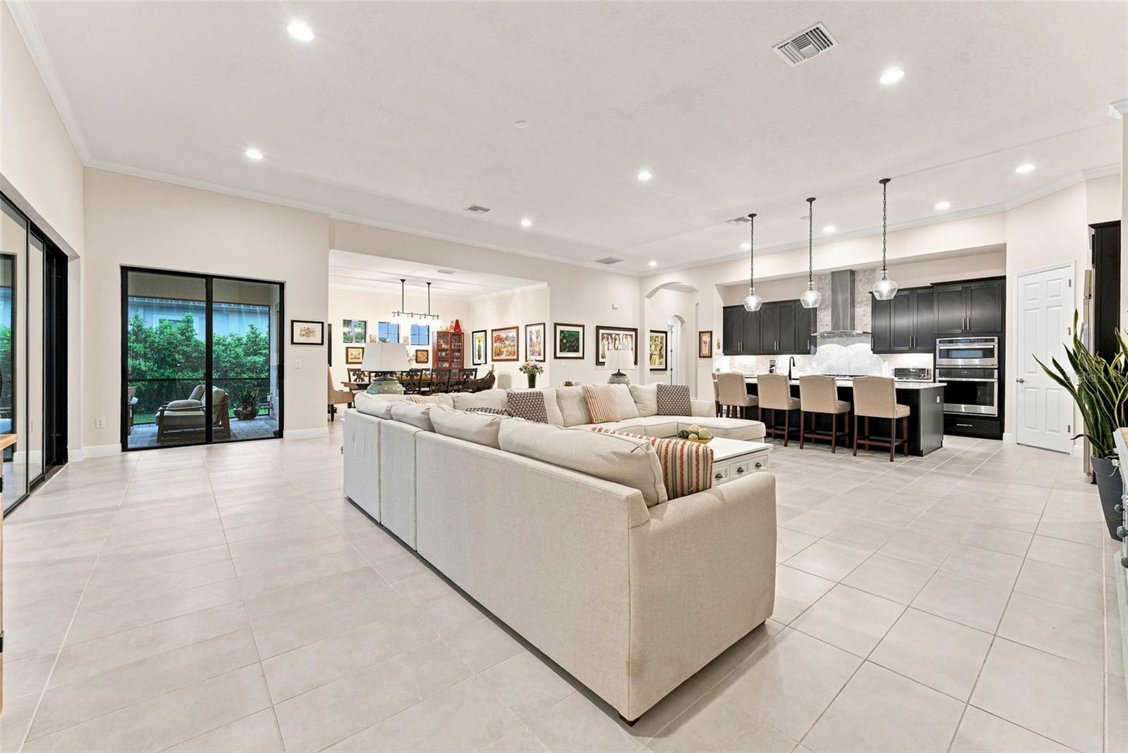 10370 MEADOWRUN DR — photo 11