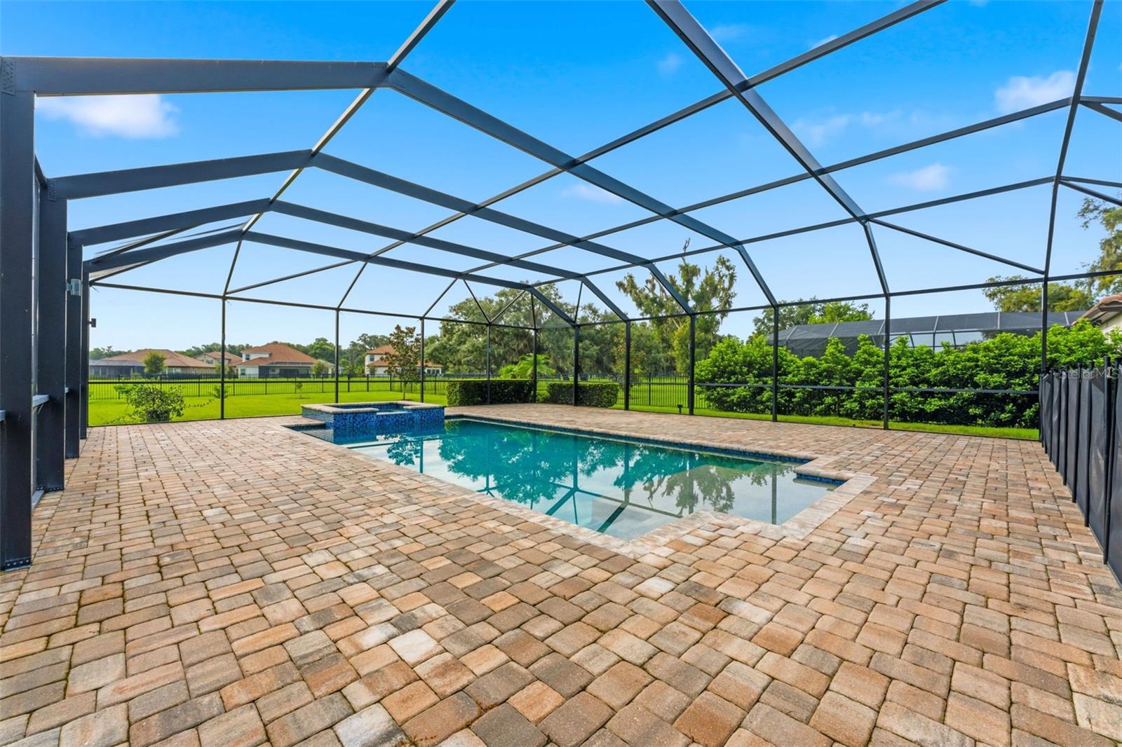 10370 MEADOWRUN DR — photo 62