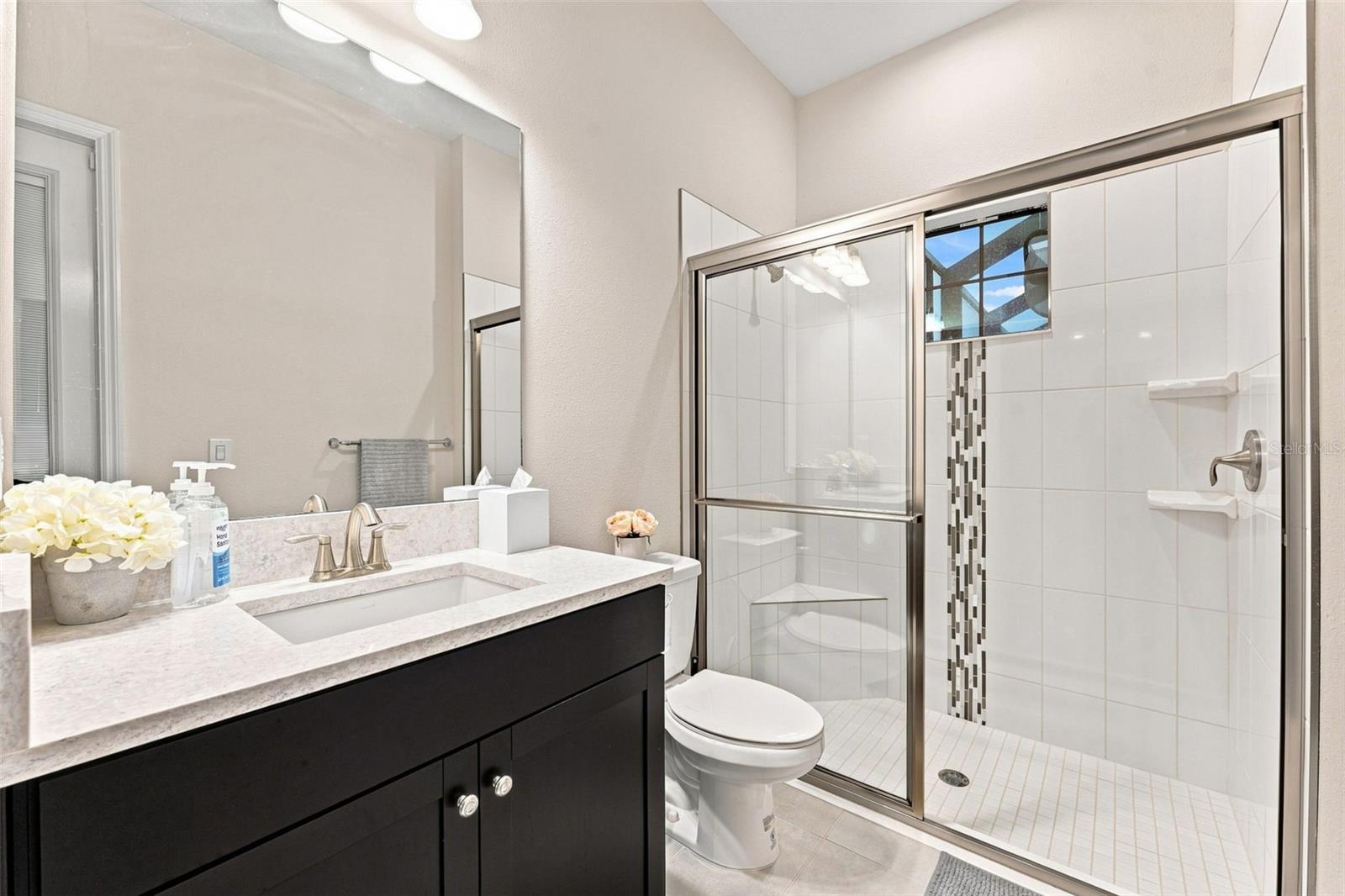 10370 MEADOWRUN DR — photo 38