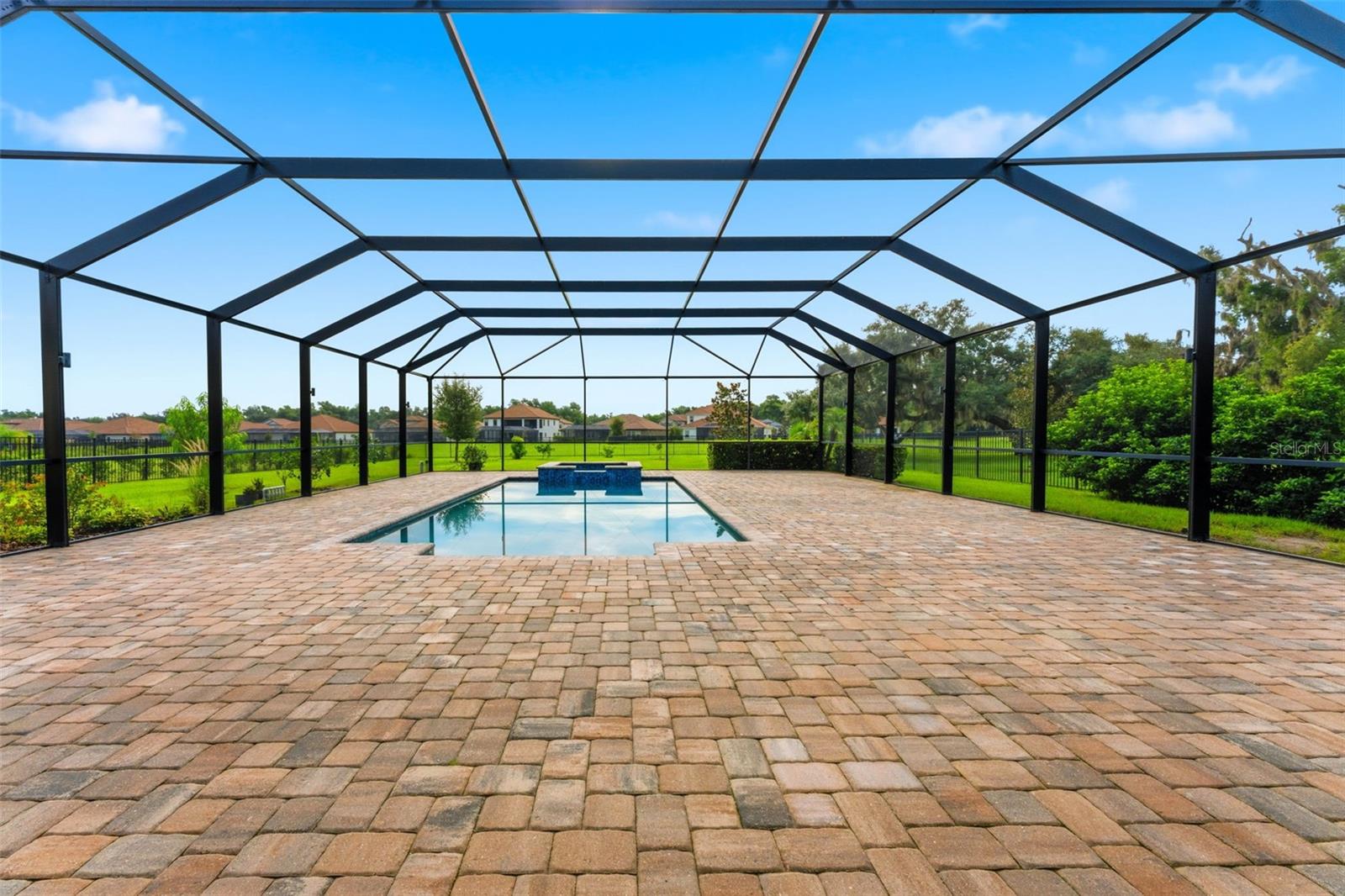 10370 MEADOWRUN DR — photo 63