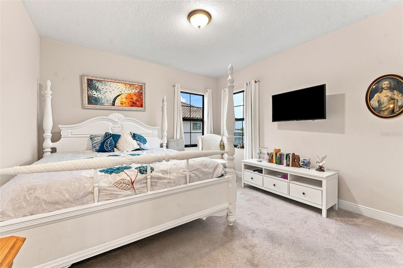 10370 MEADOWRUN DR — photo 31