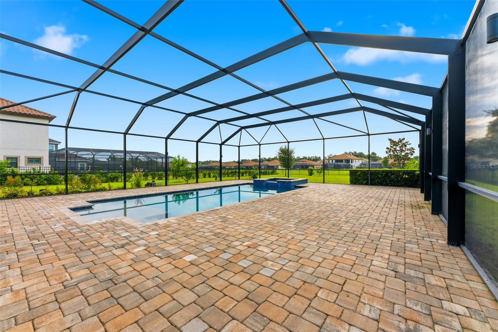 10370 MEADOWRUN DR — photo 61