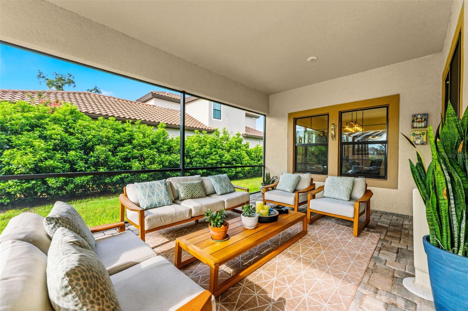10370 MEADOWRUN DR — photo 59