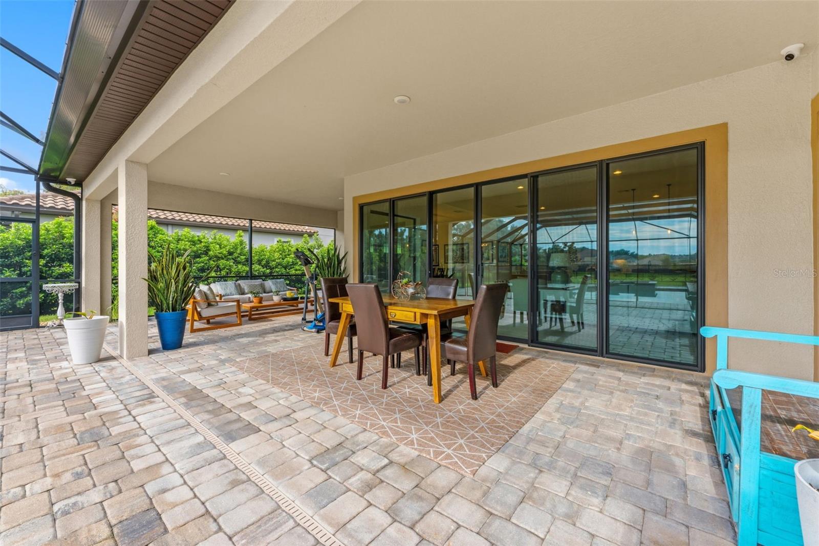 10370 MEADOWRUN DR — photo 58