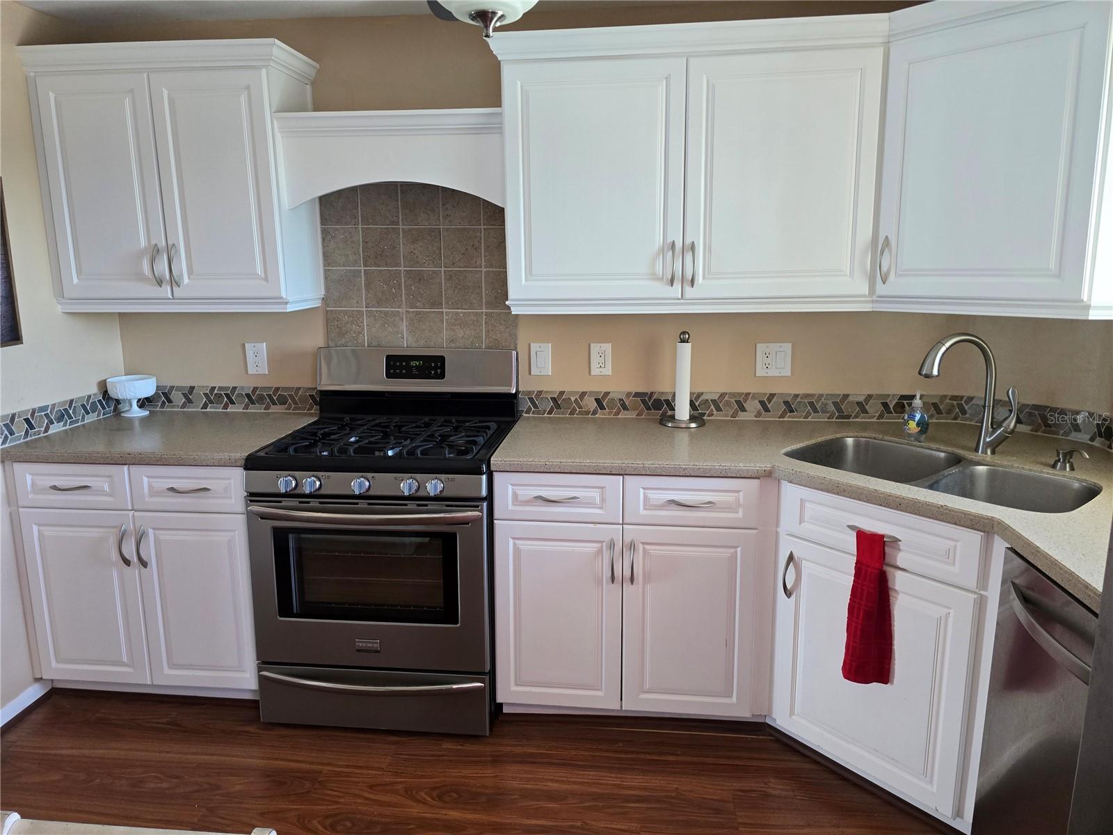 5980 SHORE BLVD S #501 — photo 12