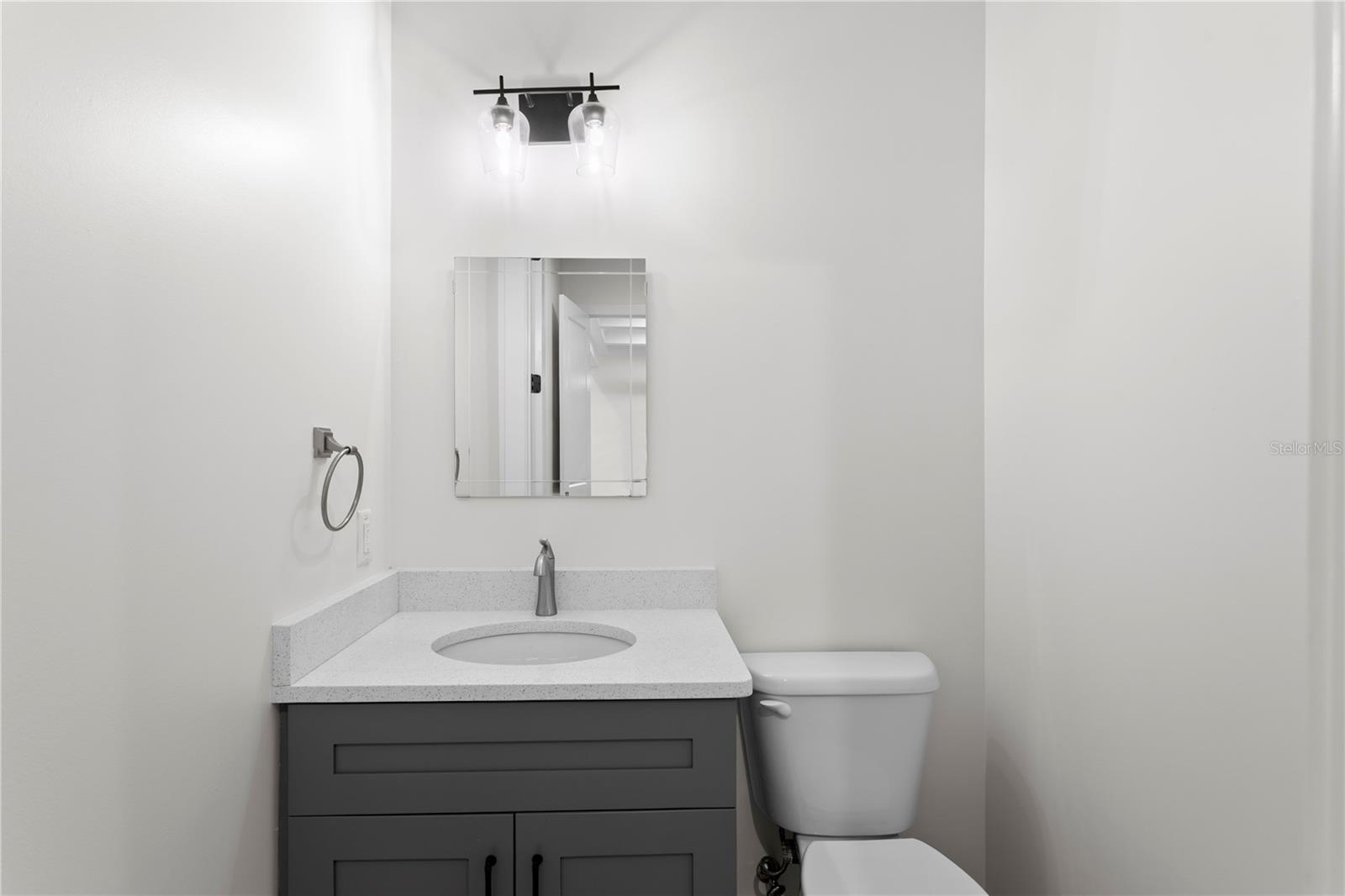 1009 S MORRISON CT — photo 21