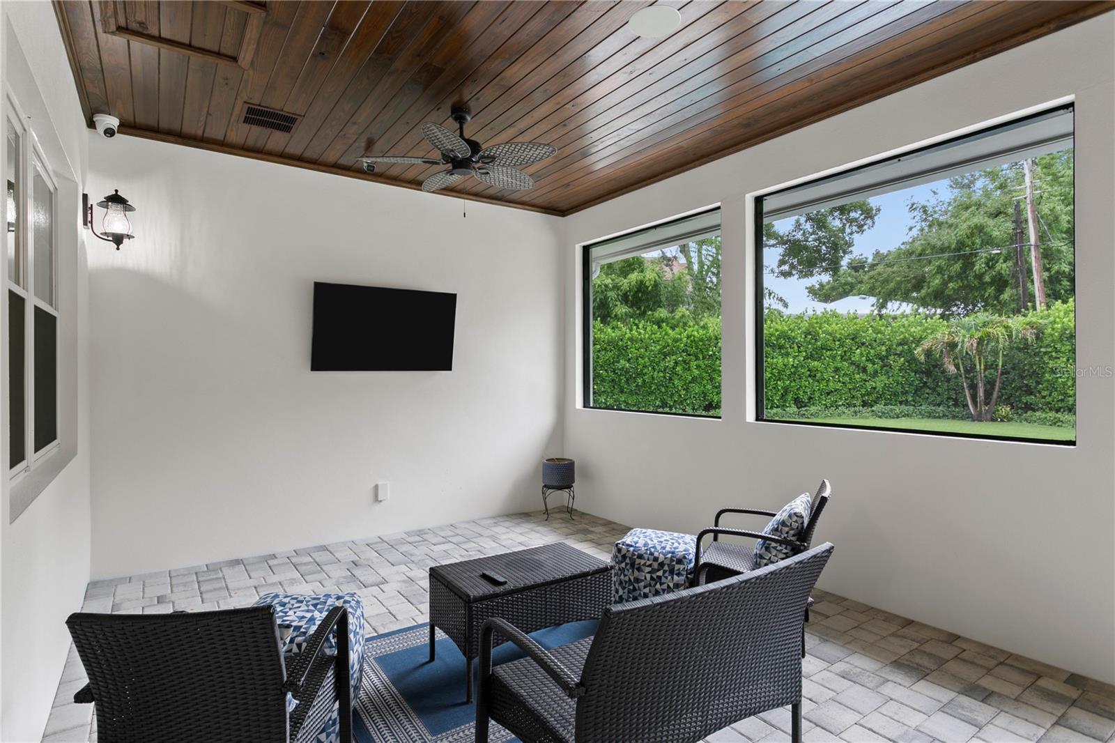 1009 S MORRISON CT — photo 39