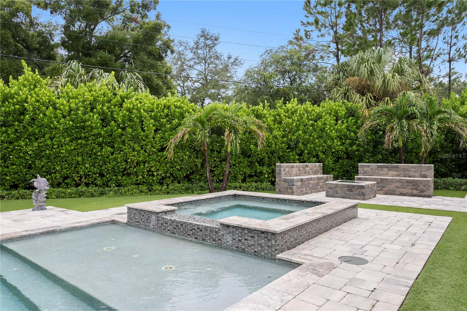 1009 S MORRISON CT — photo 49