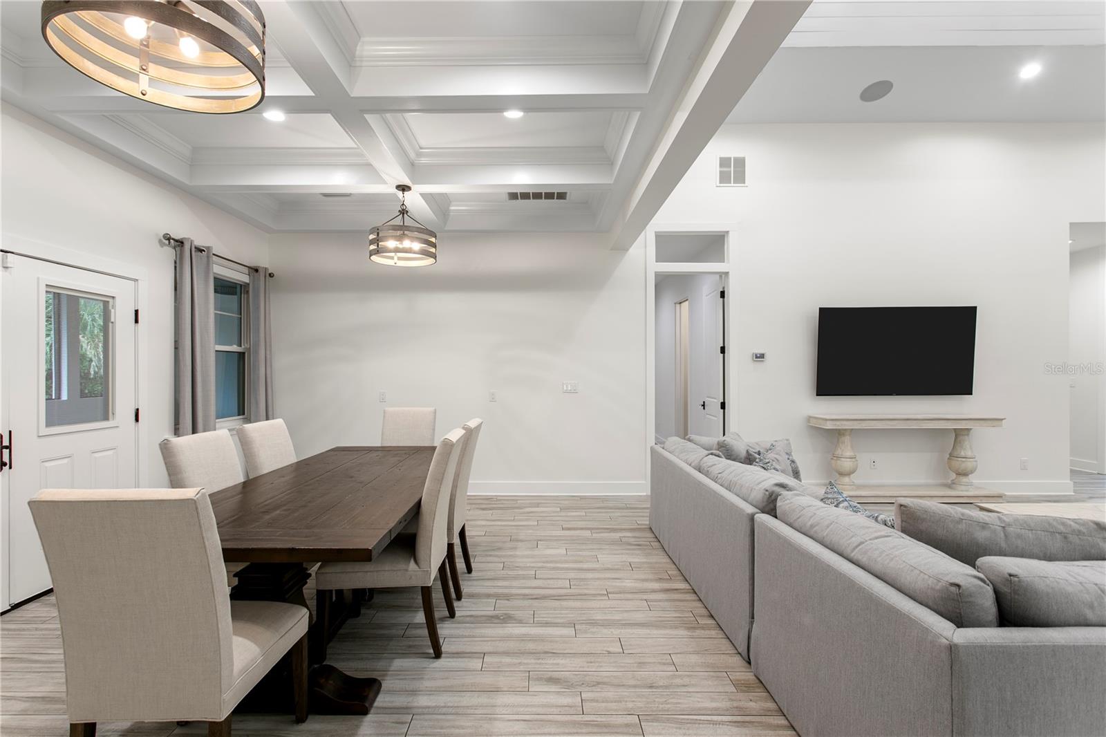 1009 S MORRISON CT — photo 18