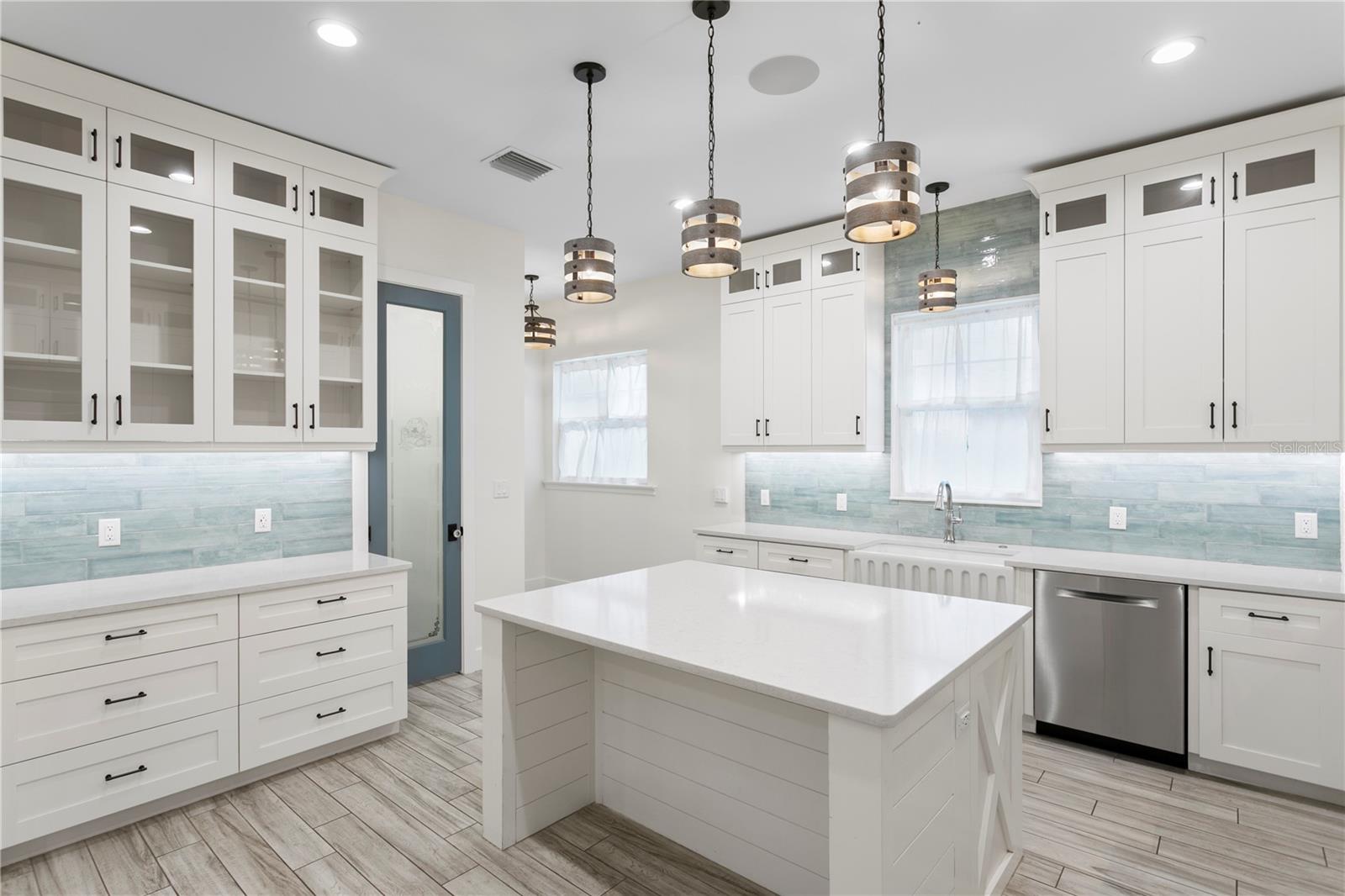 1009 S MORRISON CT — photo 14