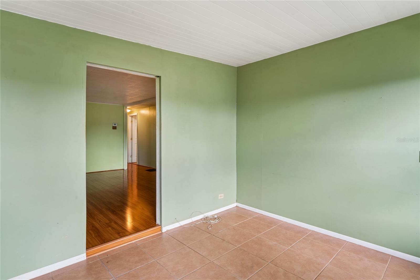 2000 E BAY DR #25 — photo 32