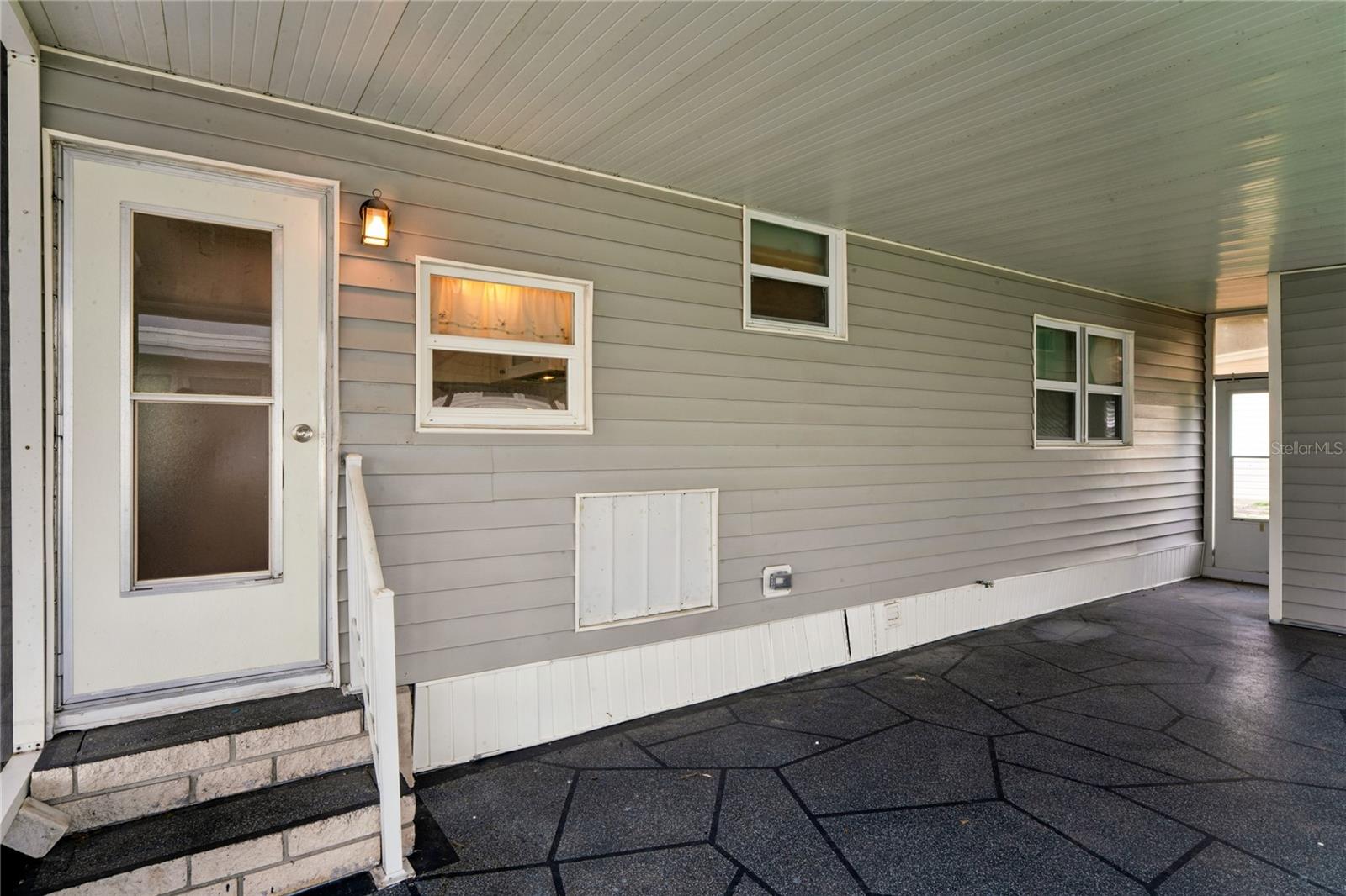 2000 E BAY DR #25 — photo 39