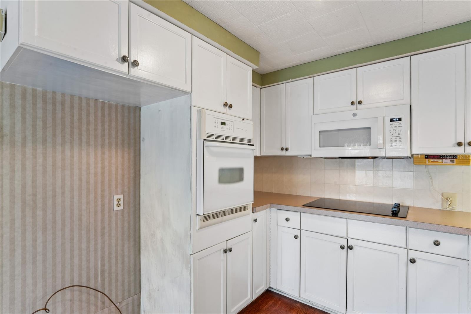 2000 E BAY DR #25 — photo 10