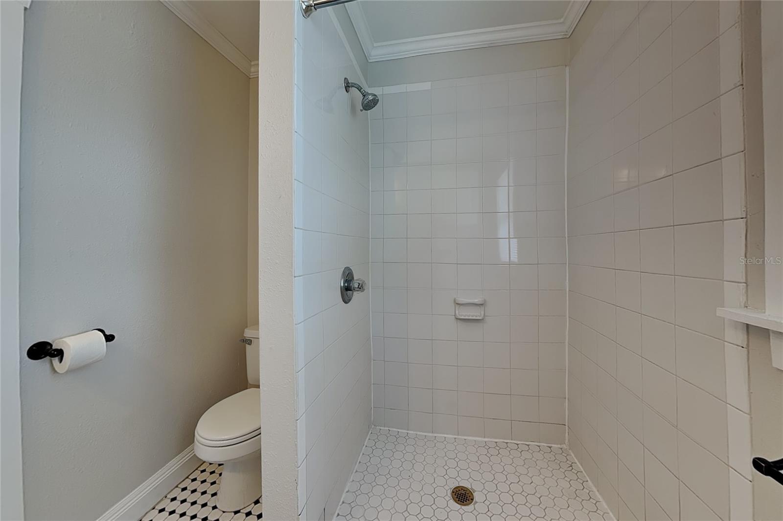 807 1/2 S FREMONT AVE ##Upper — photo 23