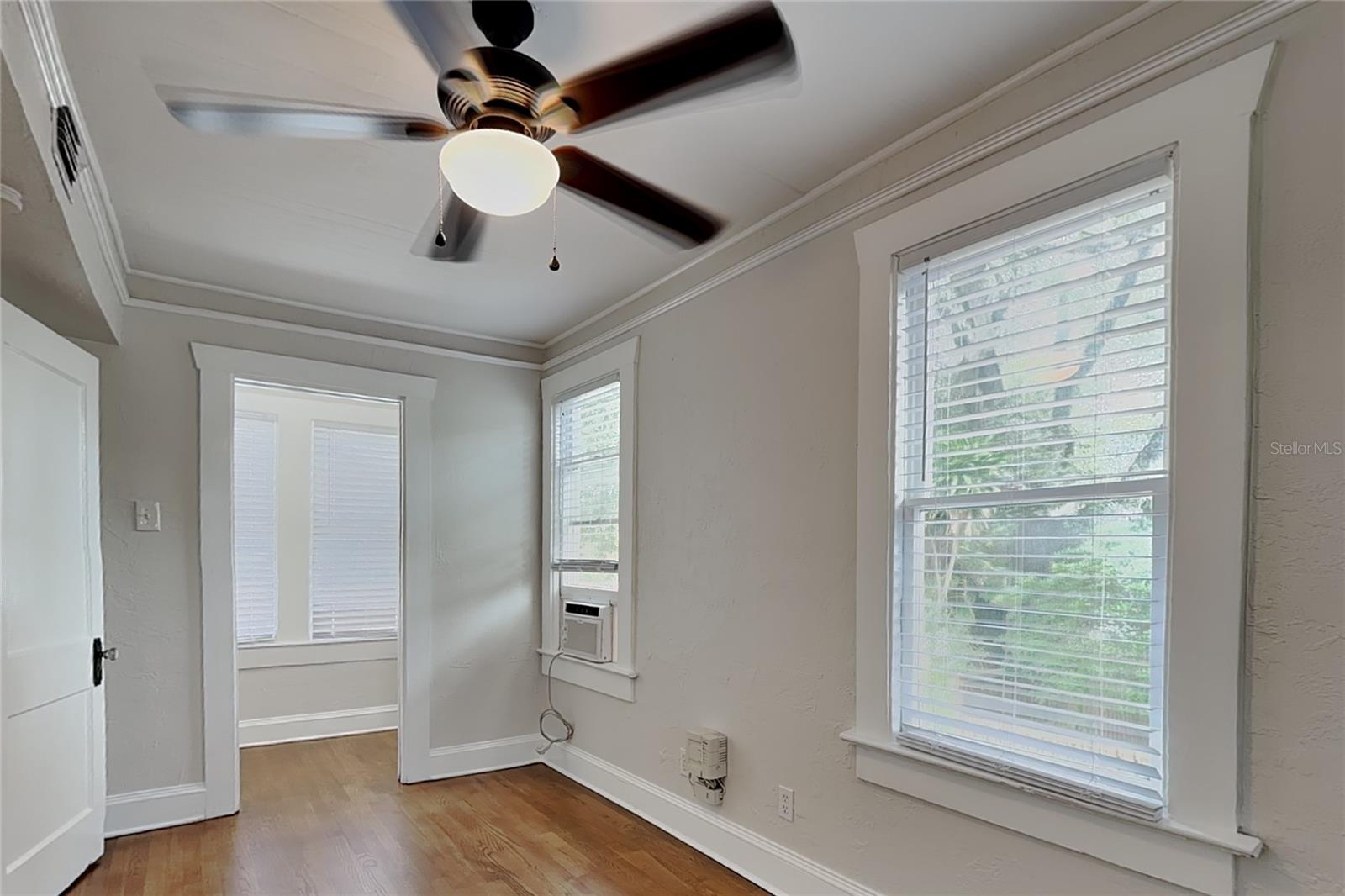 807 1/2 S FREMONT AVE ##Upper — photo 30