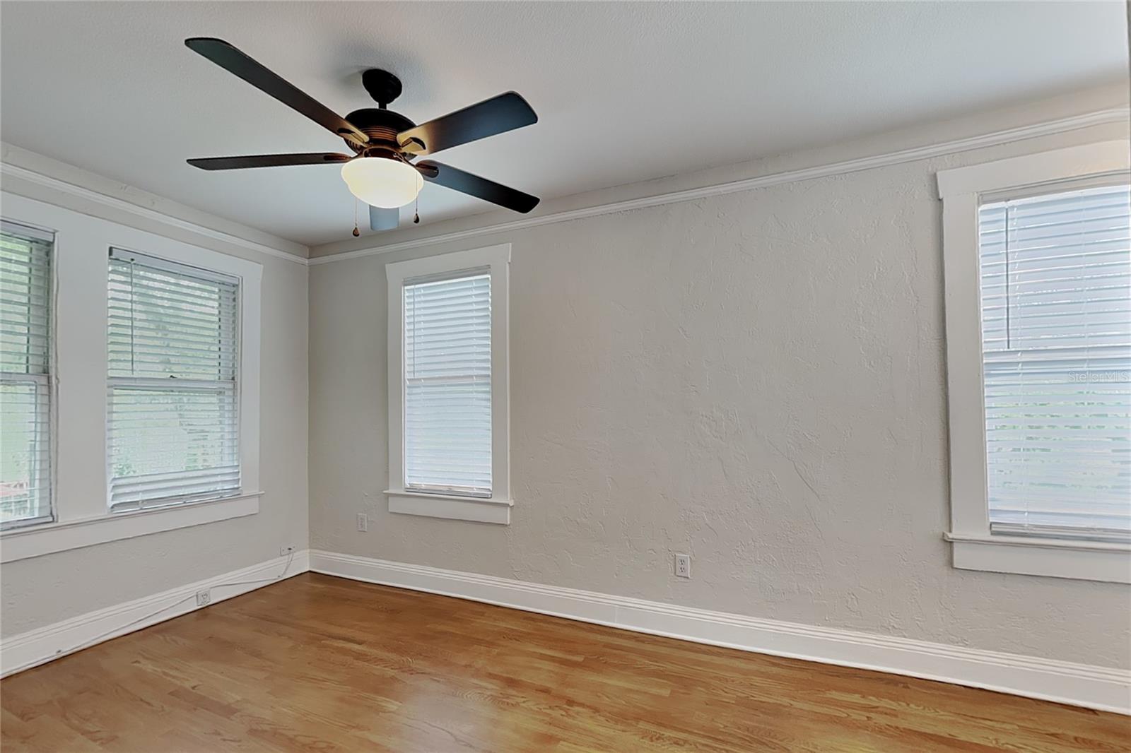 807 1/2 S FREMONT AVE ##Upper — photo 12