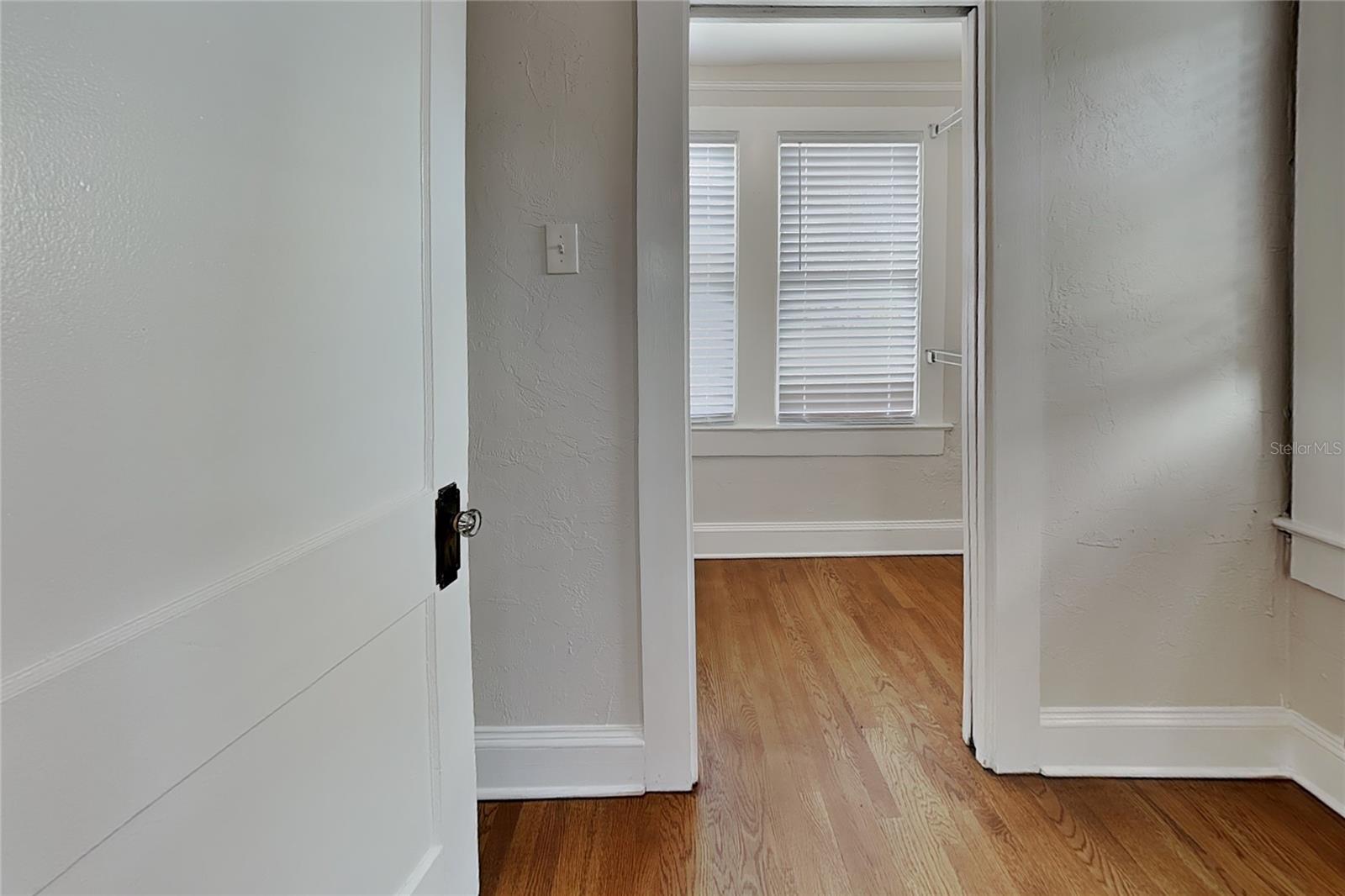 807 1/2 S FREMONT AVE ##Upper — photo 31
