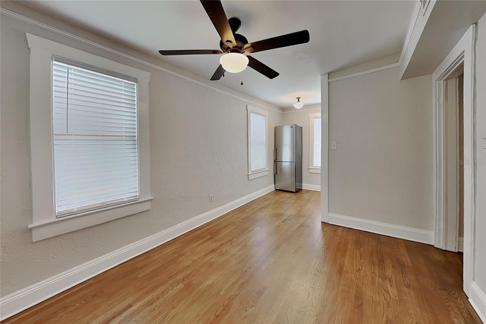 807 1/2 S FREMONT AVE ##Upper — photo 10