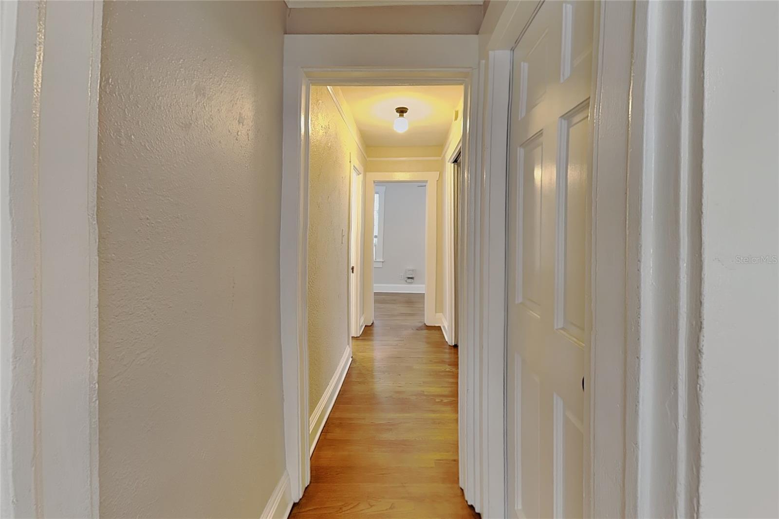 807 1/2 S FREMONT AVE ##Upper — photo 14