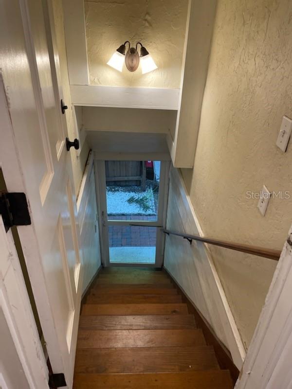 807 1/2 S FREMONT AVE ##Upper — photo 34