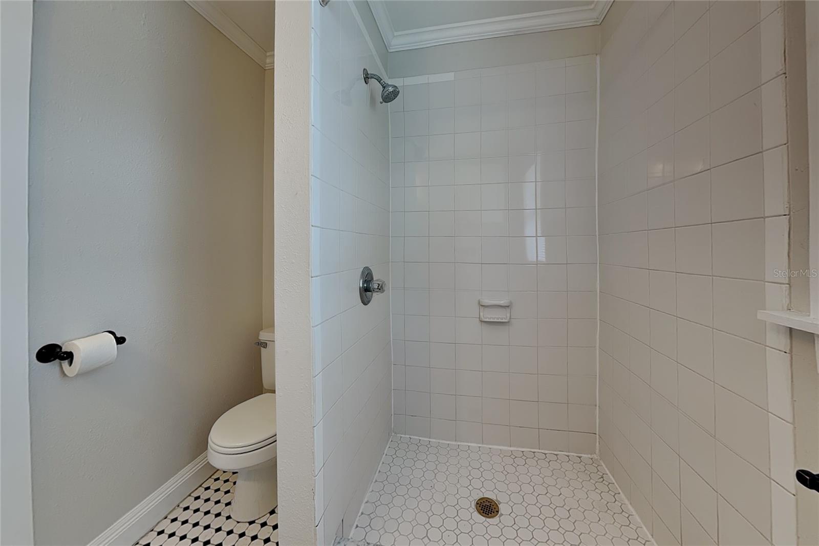 807 1/2 S FREMONT AVE ##Upper — photo 25