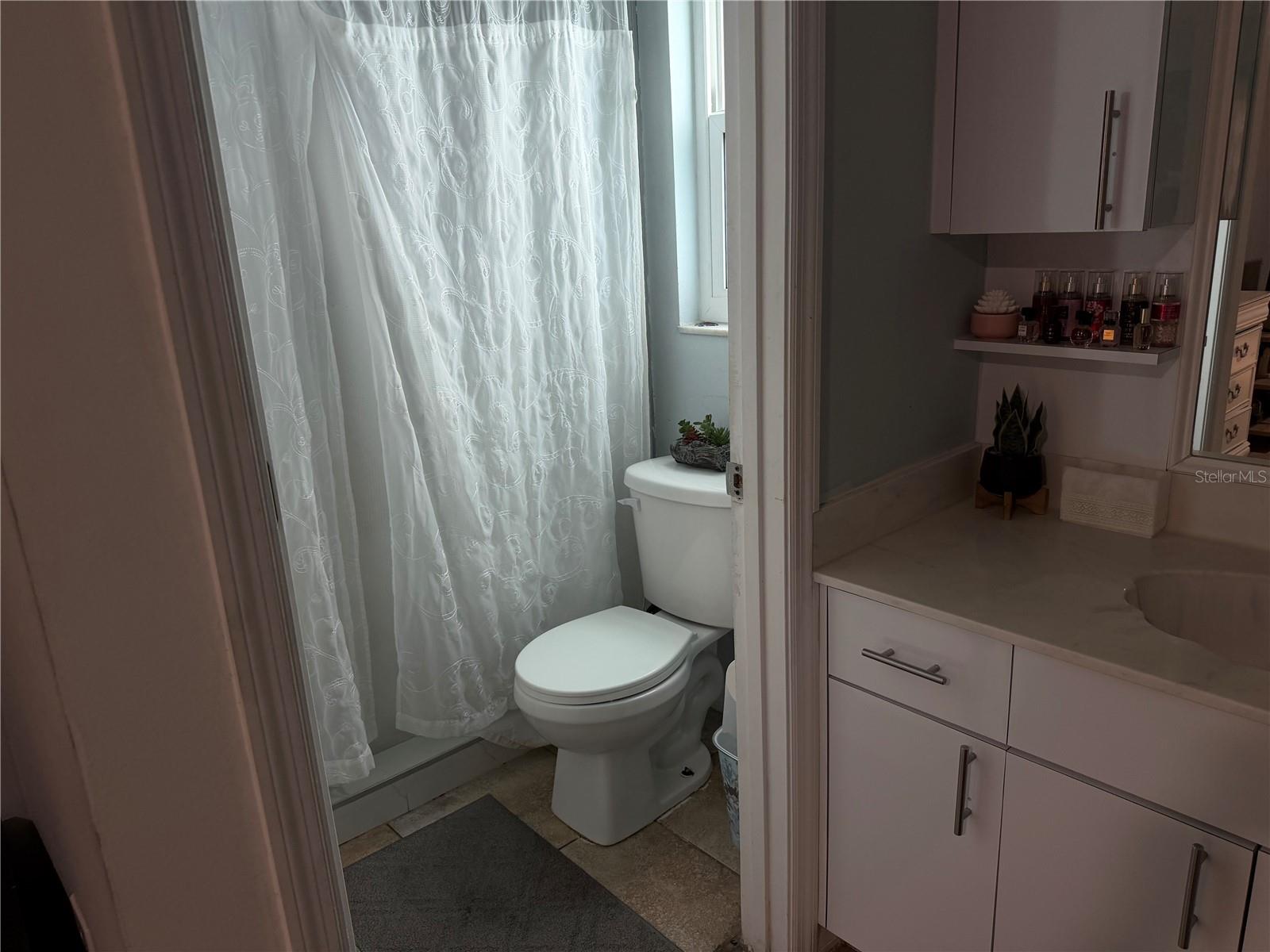 3824 HOLIN LN — photo 20