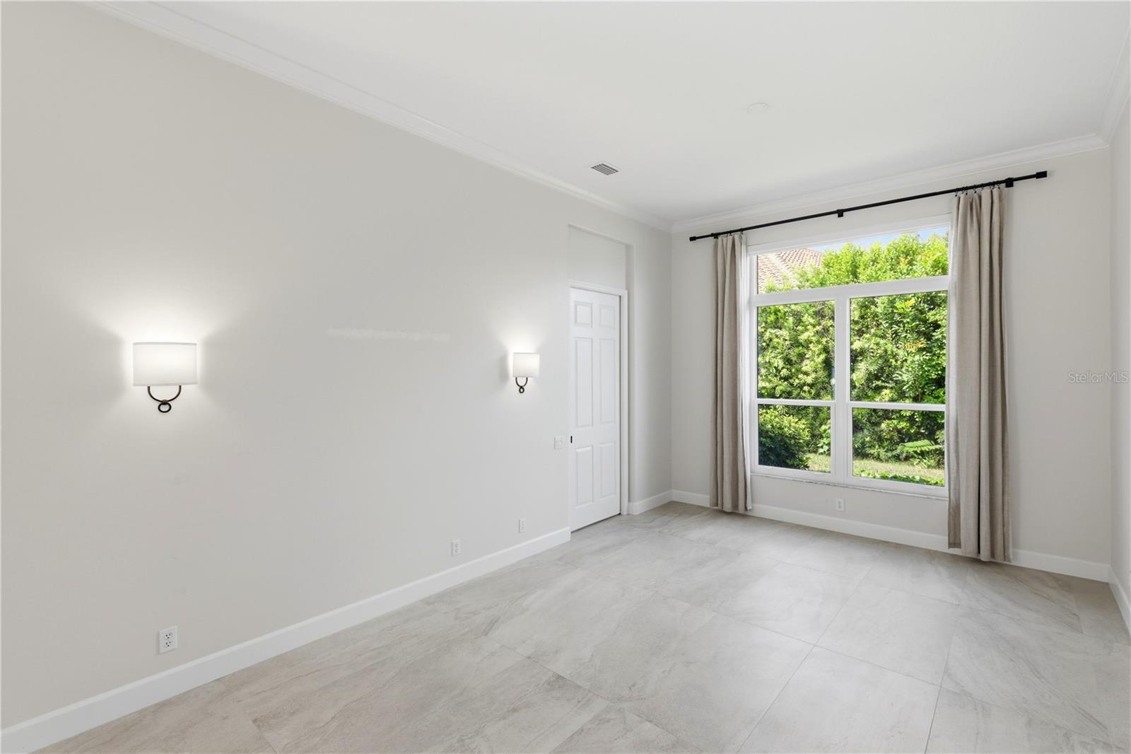 309 S STONE BRIAR CREEK DR — photo 18