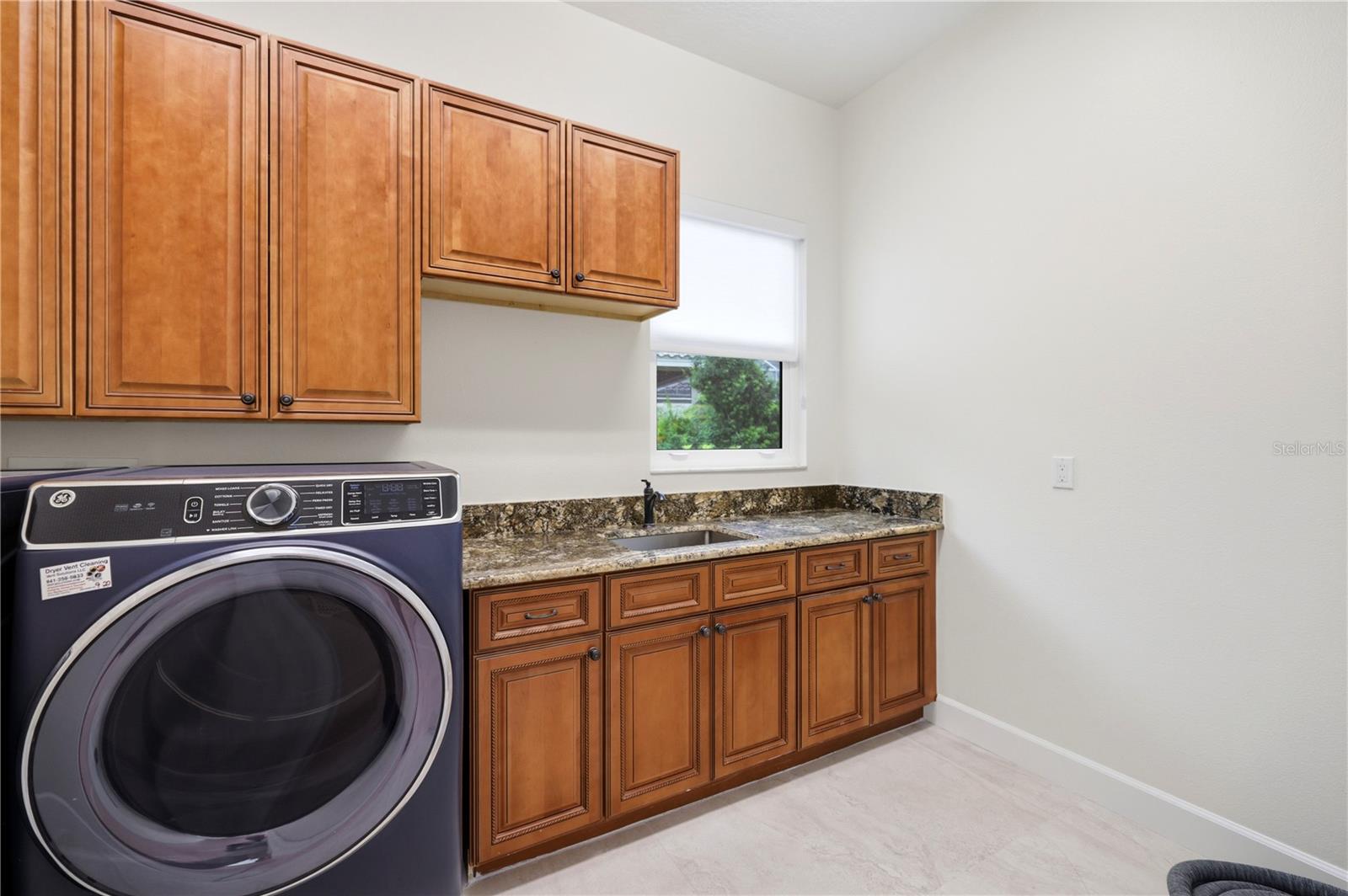 309 S STONE BRIAR CREEK DR — photo 51