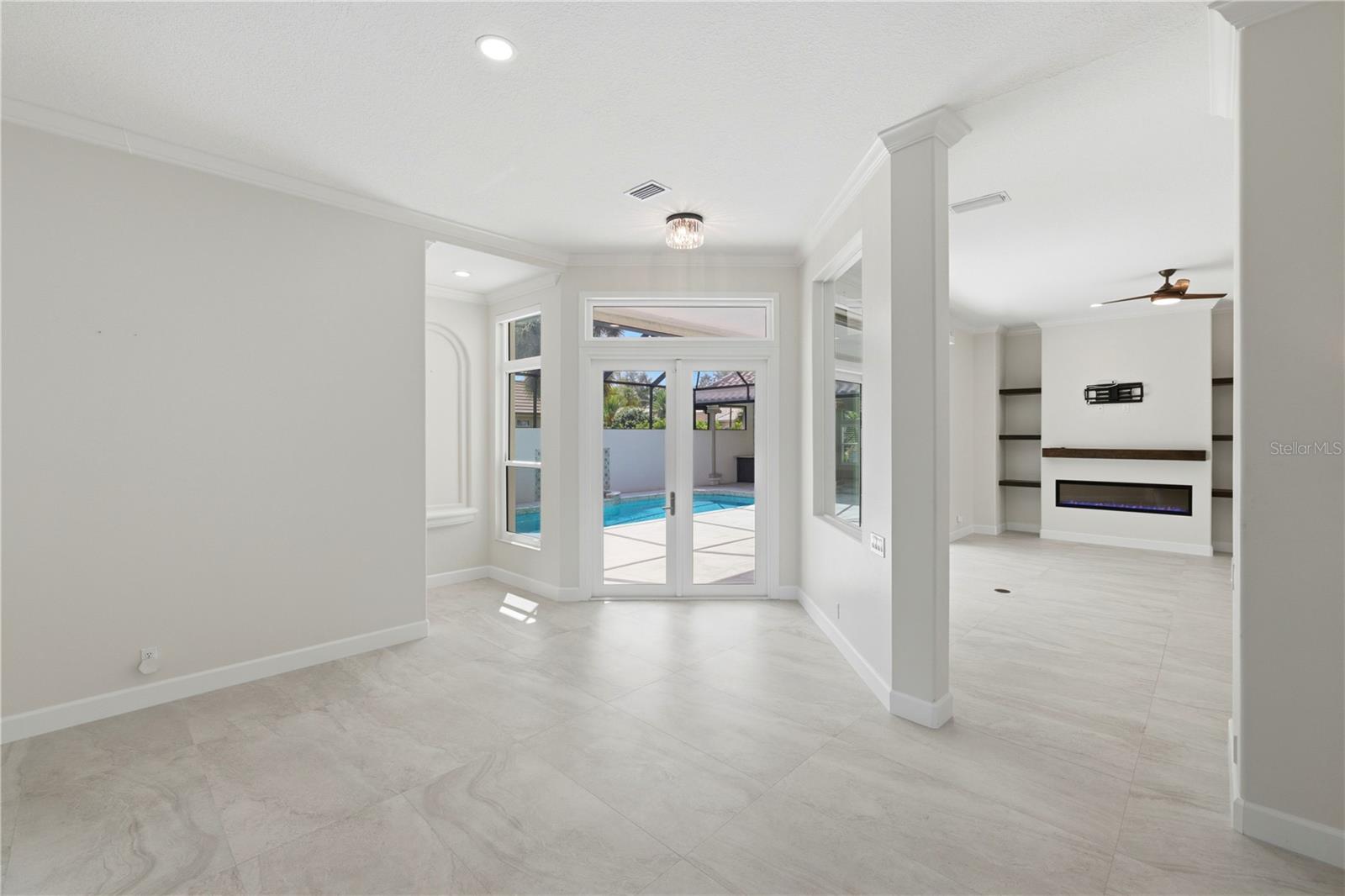 309 S STONE BRIAR CREEK DR — photo 13