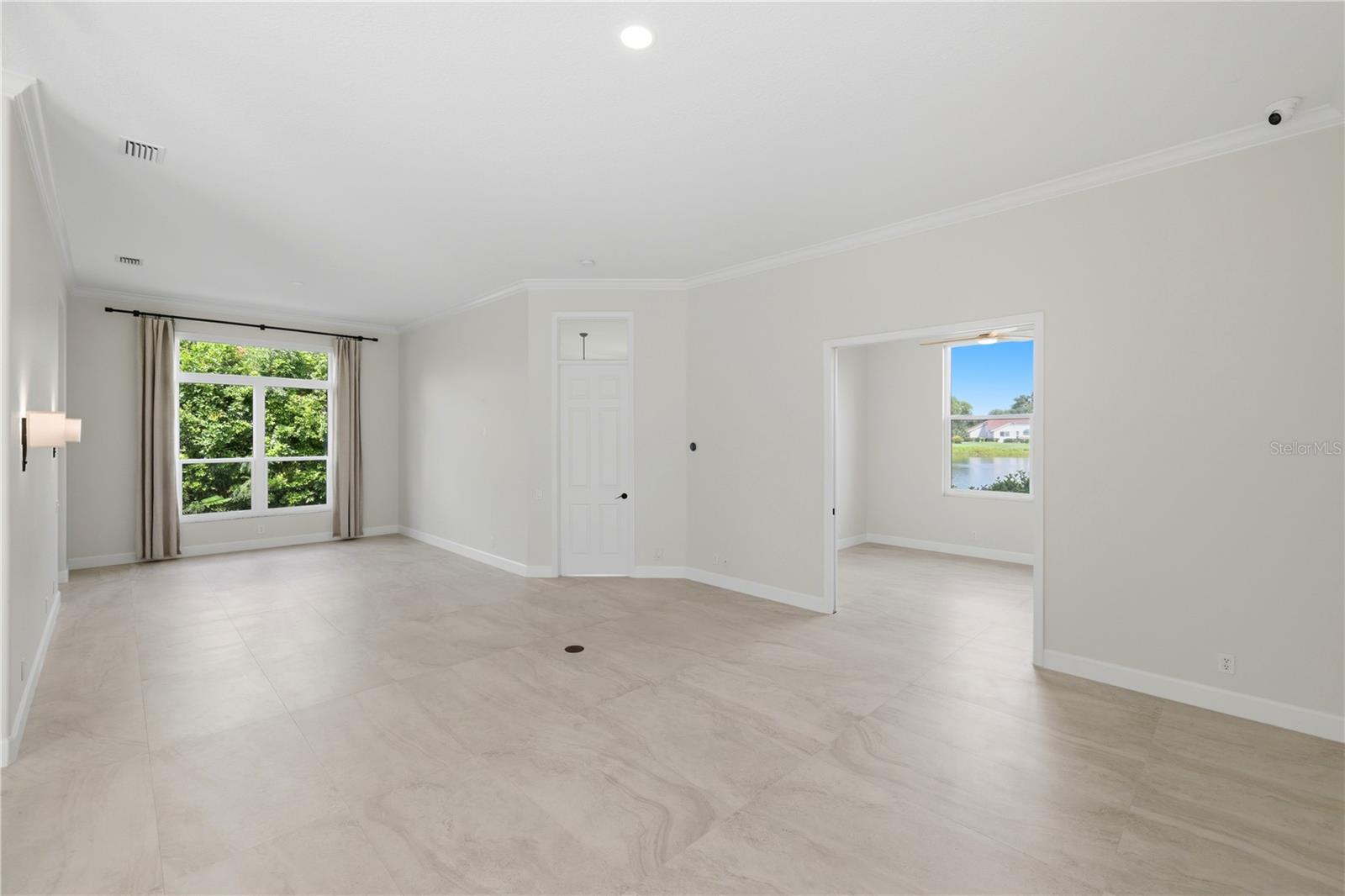 309 S STONE BRIAR CREEK DR — photo 15