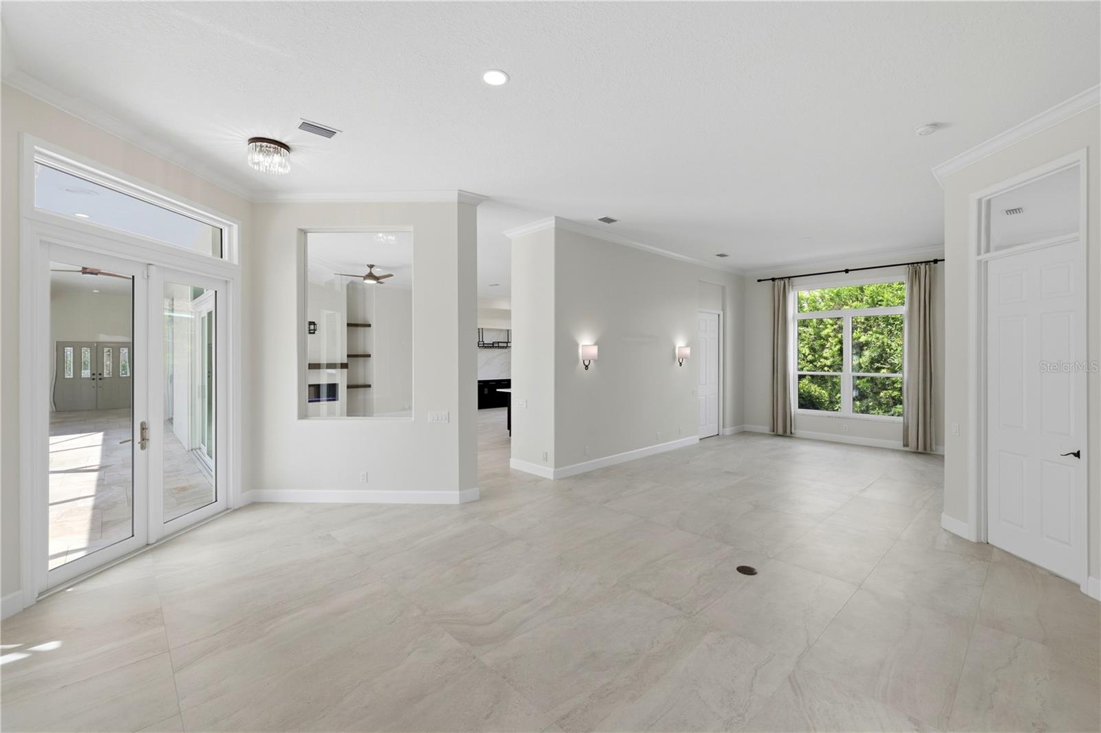 309 S STONE BRIAR CREEK DR — photo 14